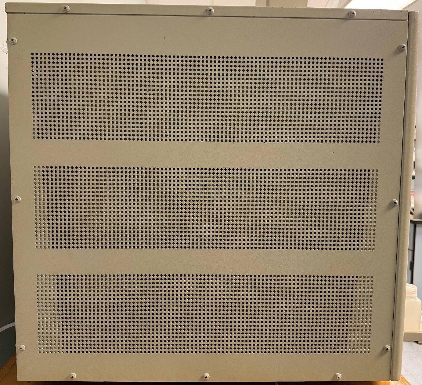 Foto Verwendet PERKIN ELMER Plasma 400 Zum Verkauf