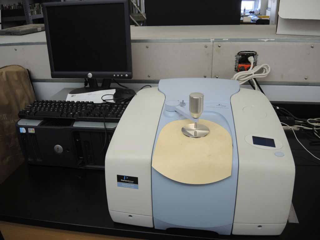 Photo Used PERKIN ELMER Spectrum 100 For Sale