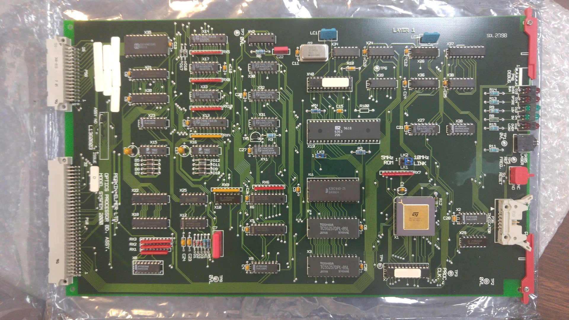 Foto Verwendet PERKIN ELMER Spectrum GX Zum Verkauf