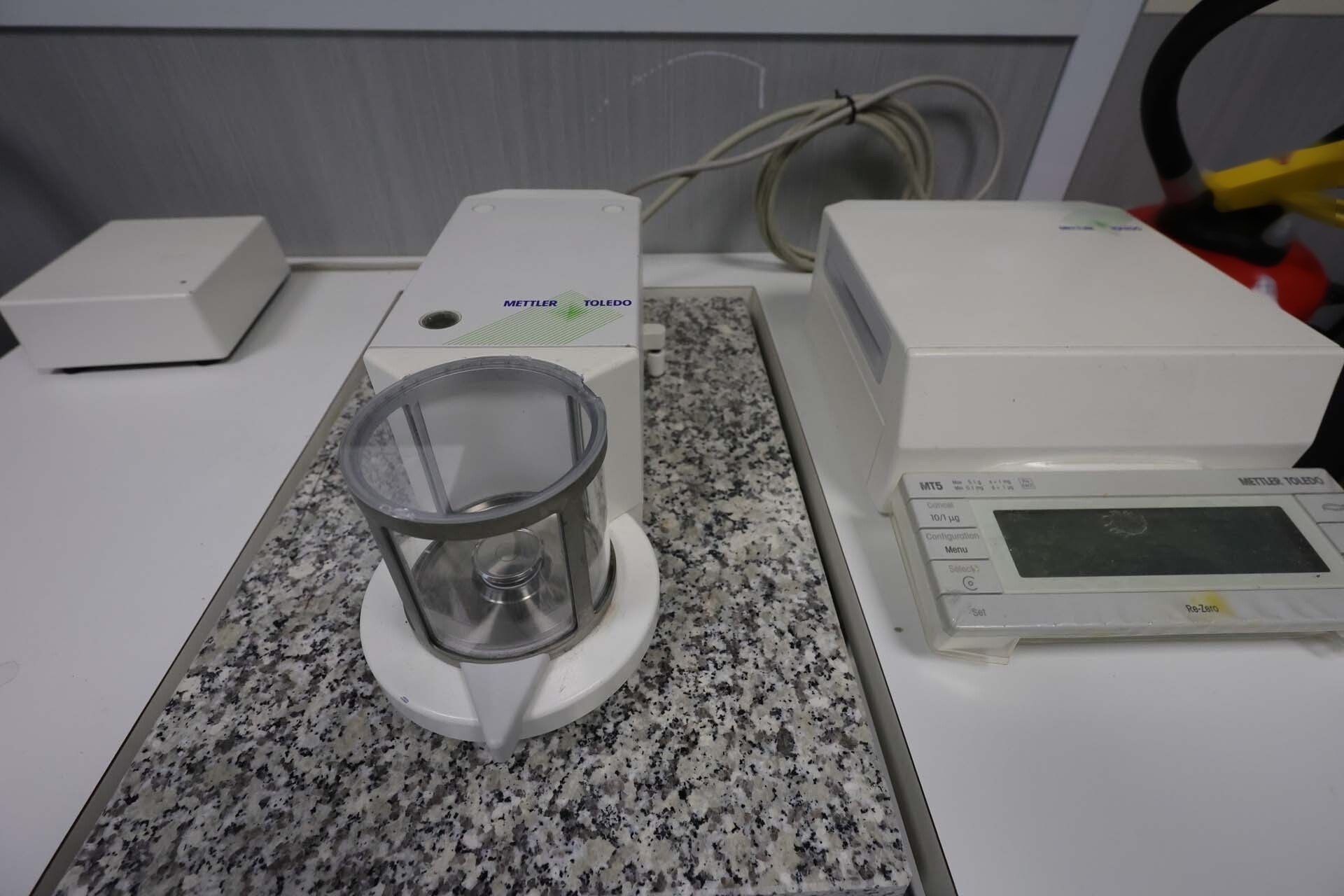 사진 사용됨 PERKIN ELMER Titan MPS 판매용
