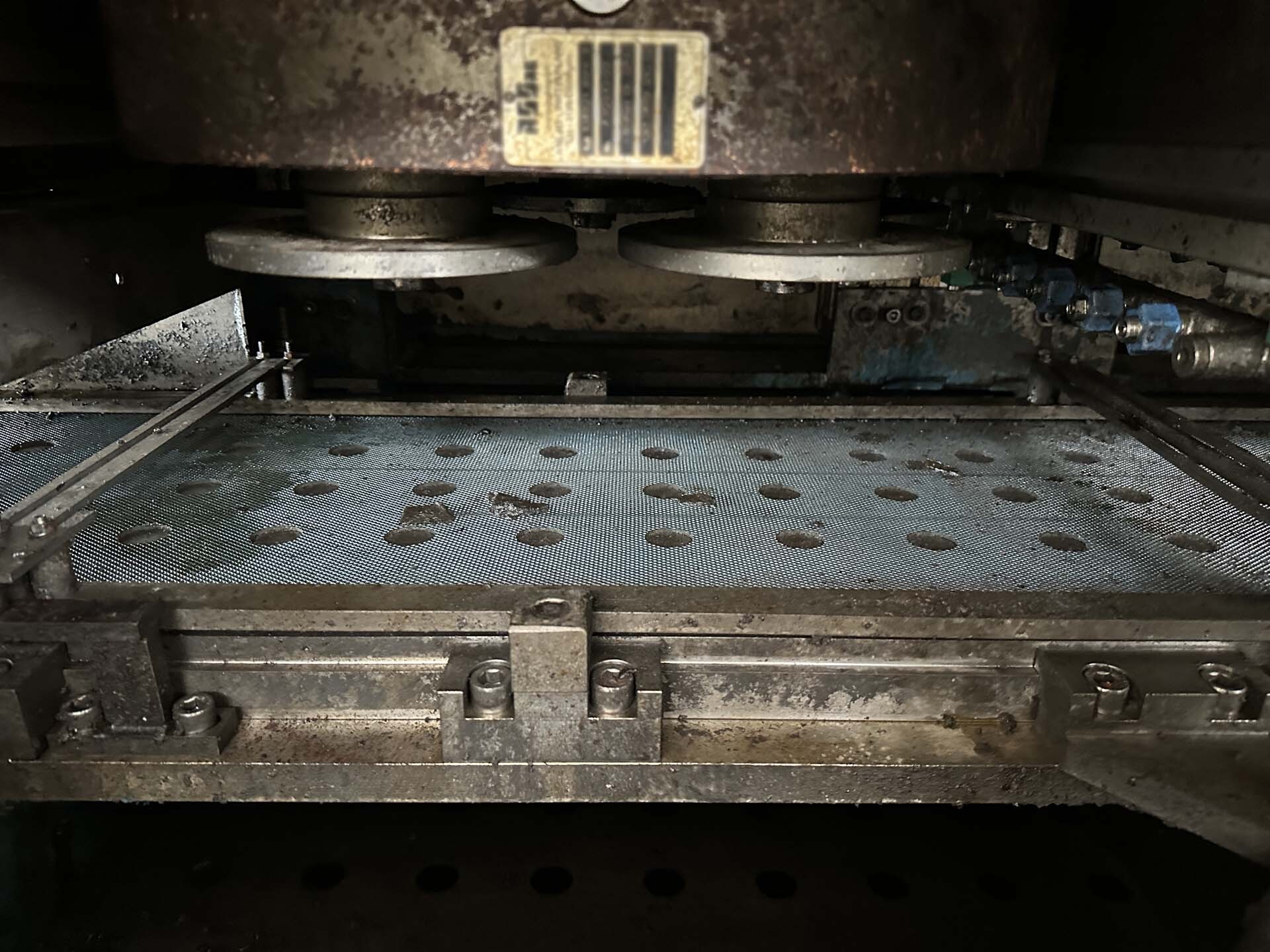Photo Used PETER WOLTERS / LAPMASTER BD 300-L For Sale
