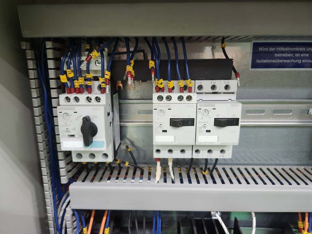 PETER WOLTERS / LAPMASTER MicroLine AC 1500-P3 Photo Used PETER WOLTERS / LAPMASTER MicroLine AC 1500-P3 For Sale
