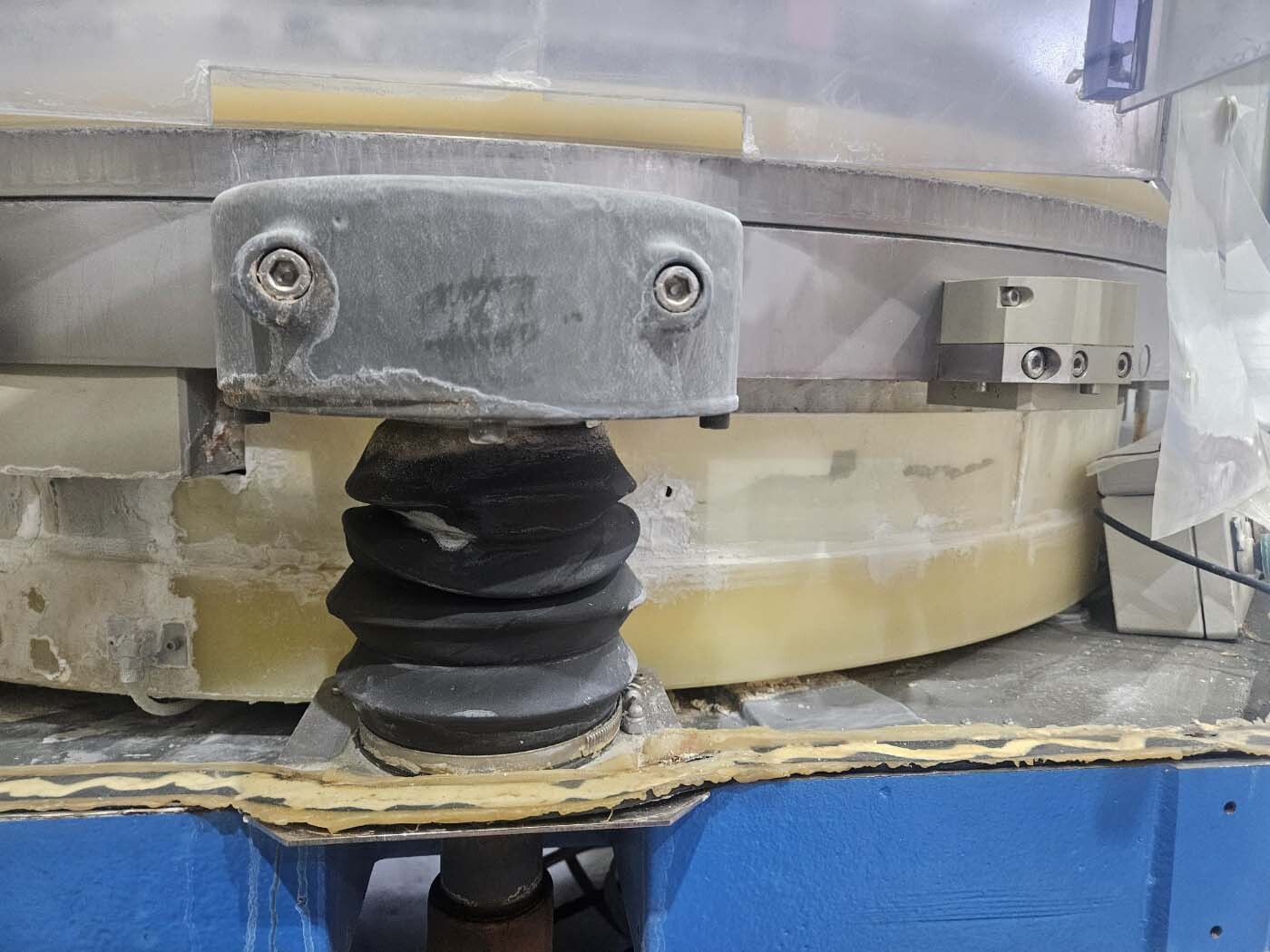 PETER WOLTERS / LAPMASTER MicroLine AC 1500-P3 Photo Used PETER WOLTERS / LAPMASTER MicroLine AC 1500-P3 For Sale