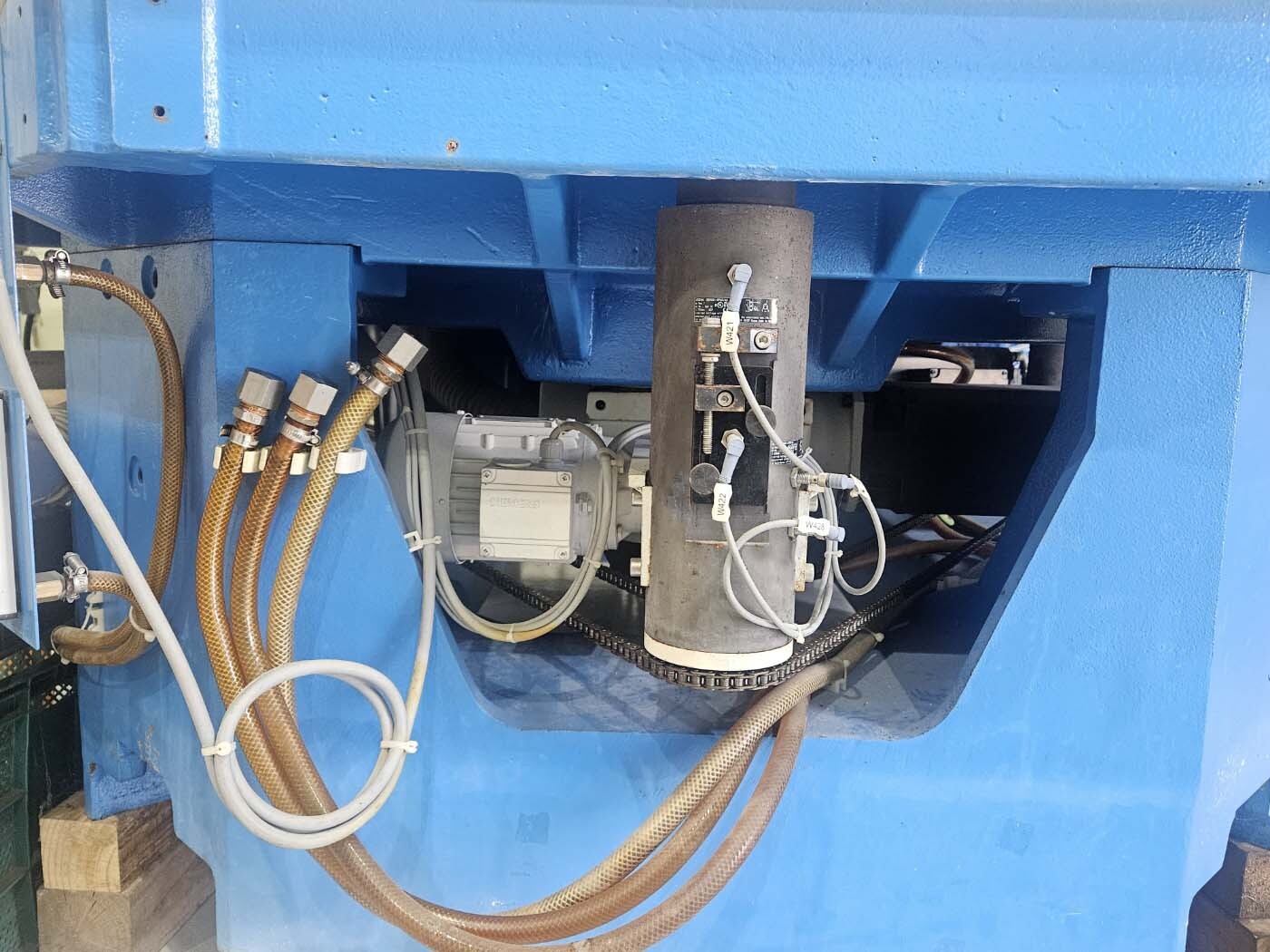 PETER WOLTERS / LAPMASTER MicroLine AC 1500-P3 Photo Used PETER WOLTERS / LAPMASTER MicroLine AC 1500-P3 For Sale