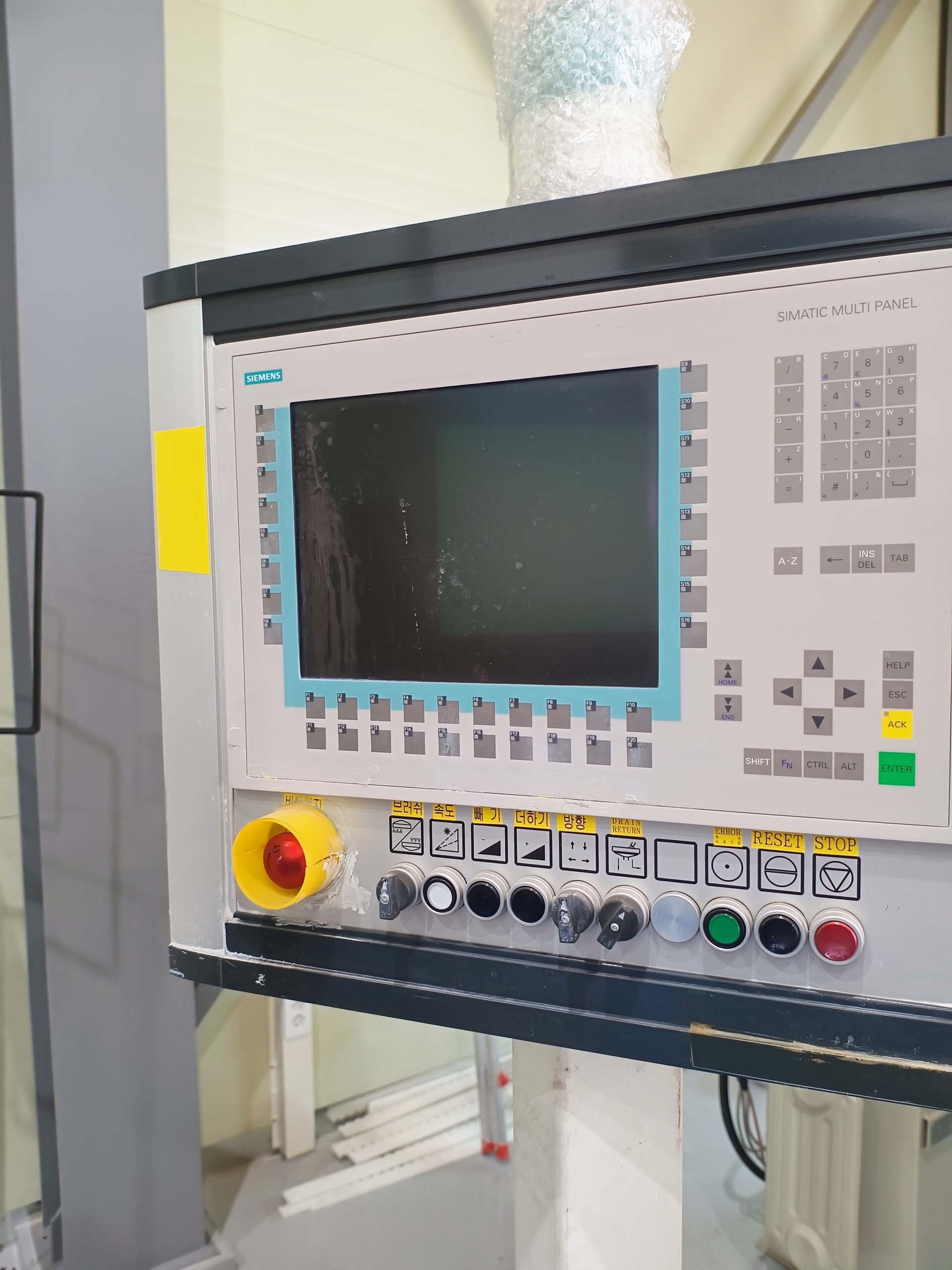 PETER WOLTERS / LAPMASTER MicroLine AC 1500-P3 Photo Used PETER WOLTERS / LAPMASTER MicroLine AC 1500-P3 For Sale