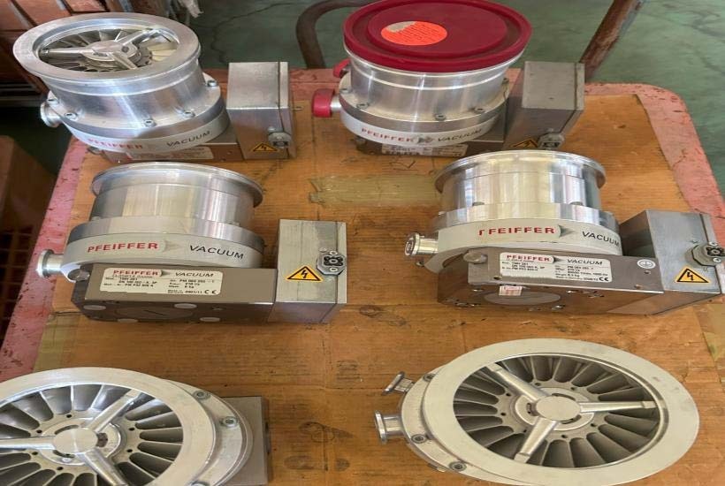 フォト（写真） 使用される PFEIFFER / BALZERS TMH 261 販売のために