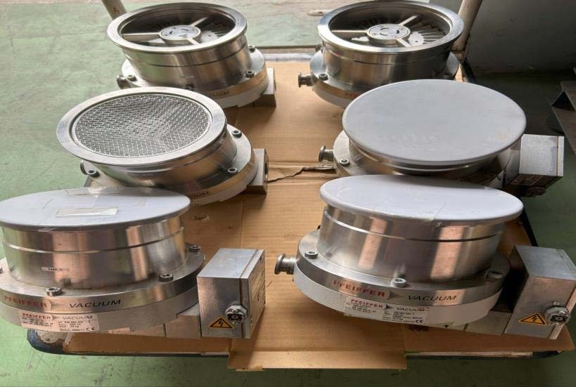 フォト（写真） 使用される PFEIFFER / BALZERS TMH 521 IS 販売のために
