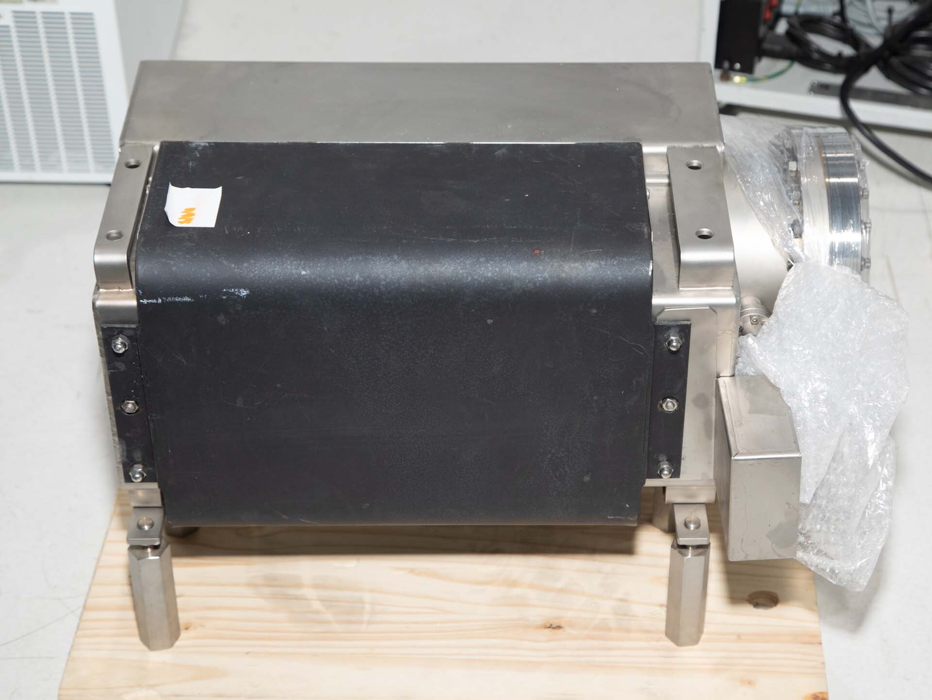 Photo Utilisé PFEIFFER / BALZERS TPU 2200S À vendre