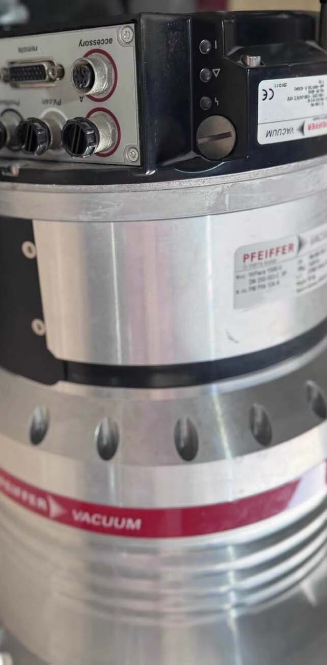 사진 사용됨 PFEIFFER HiPace 1500U 판매용