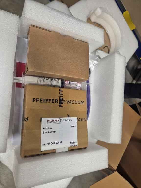 圖為 已使用的 PFEIFFER HiPace 1500U 待售