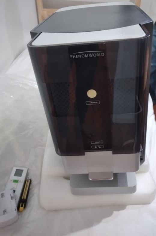 사진 사용됨 PHENOMWORLD Phenom 판매용