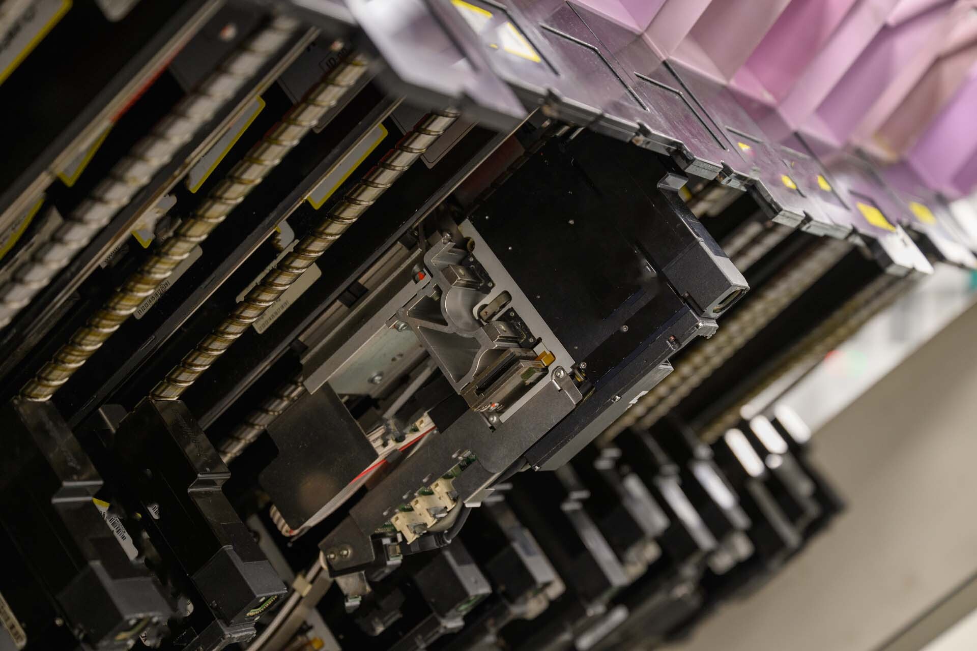Photo Used PHILIPS / ASSEMBLEON AX501 For Sale