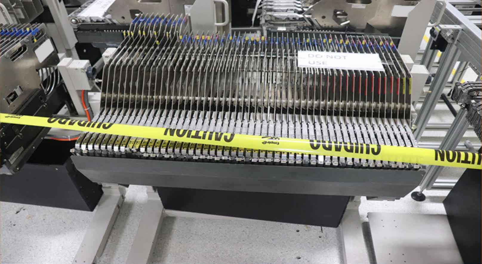 图为 已使用的 PHILIPS / ASSEMBLEON Lot of feeders / carts / conveyors 待售