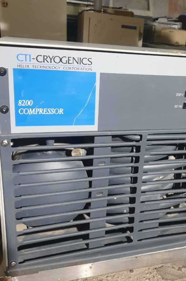 Photo Utilisé PHILIPS / FEI Lot of spare parts for CM10 À vendre