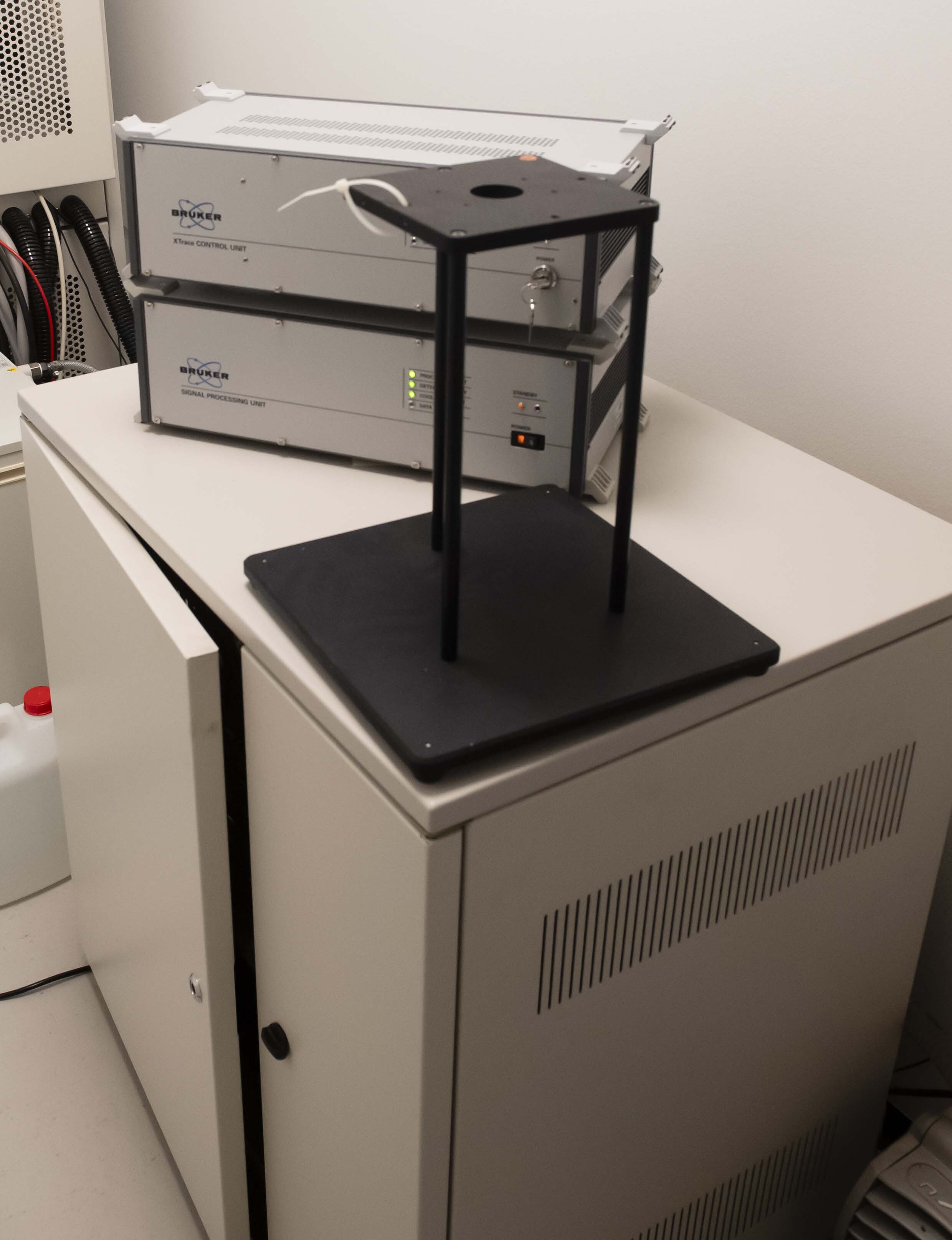사진 사용됨 PHILIPS / FEI Nova NanoLab 200 판매용