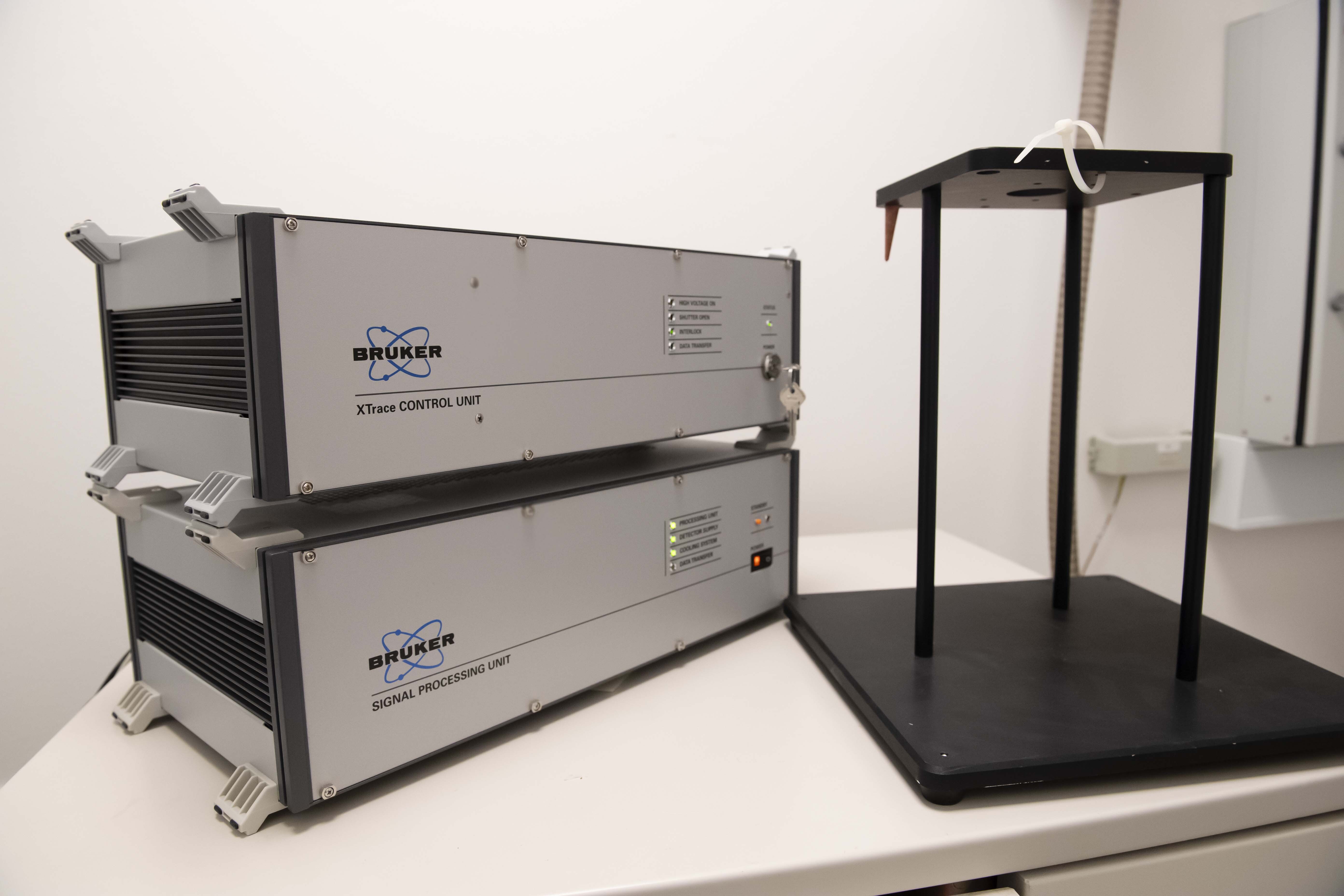 사진 사용됨 PHILIPS / FEI Nova NanoLab 200 판매용