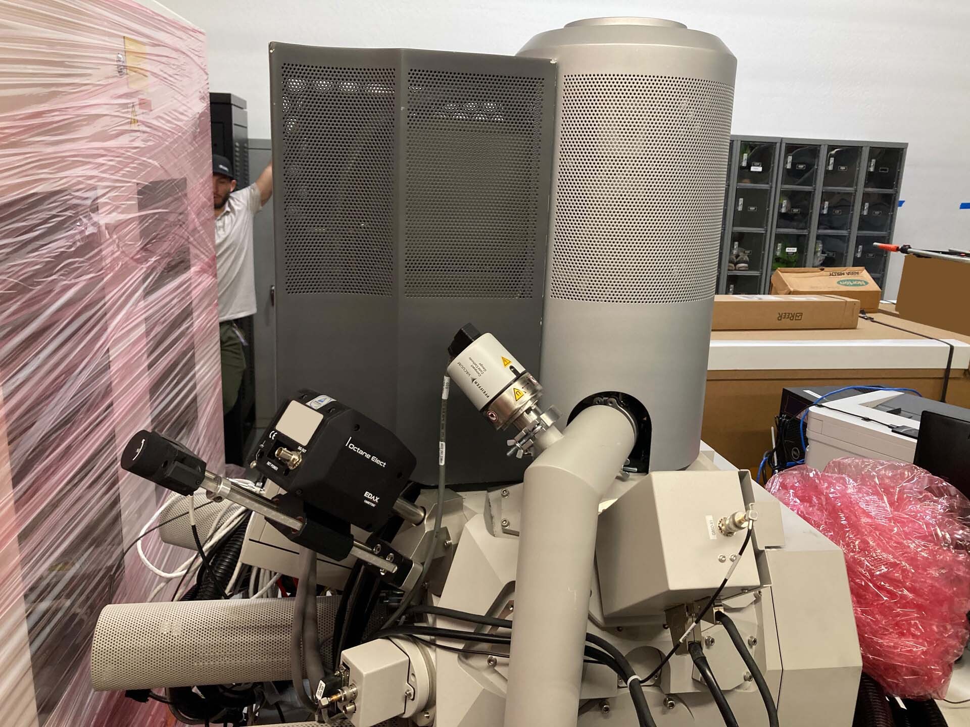 Photo Utilisé PHILIPS / FEI Nova NanoSEM 650 À vendre