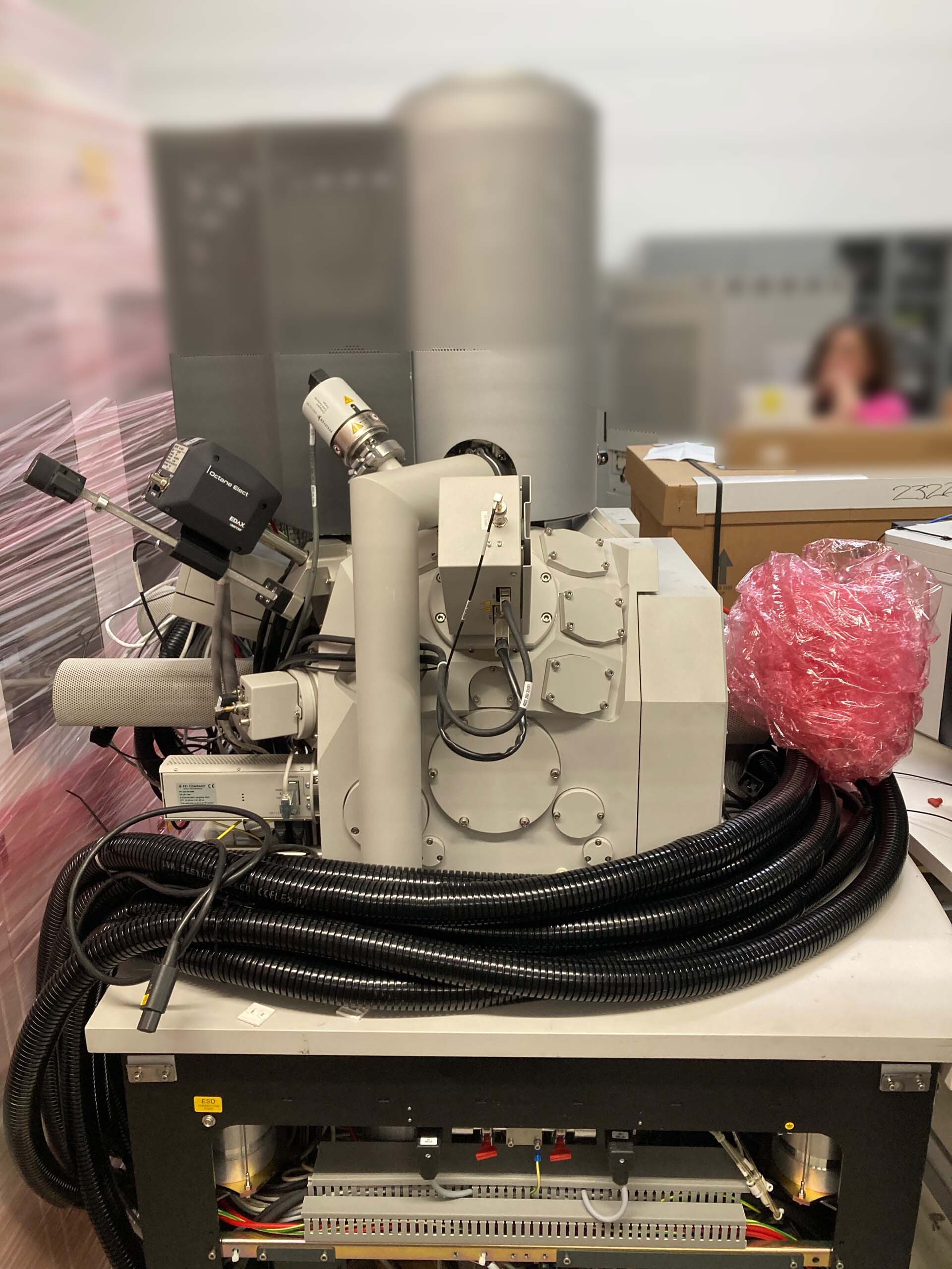 Photo Utilisé PHILIPS / FEI Nova NanoSEM 650 À vendre