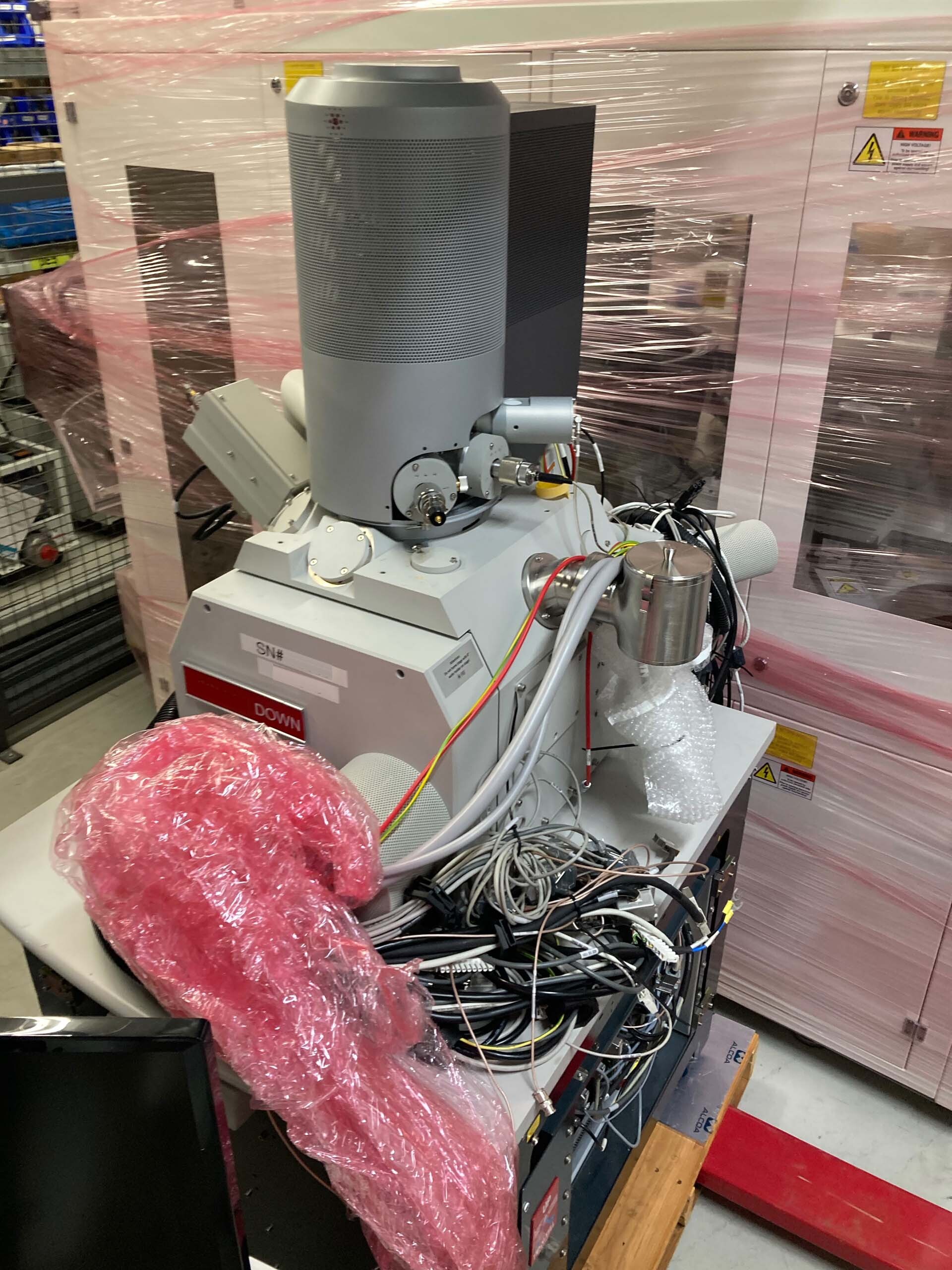 Photo Utilisé PHILIPS / FEI Nova NanoSEM 650 À vendre