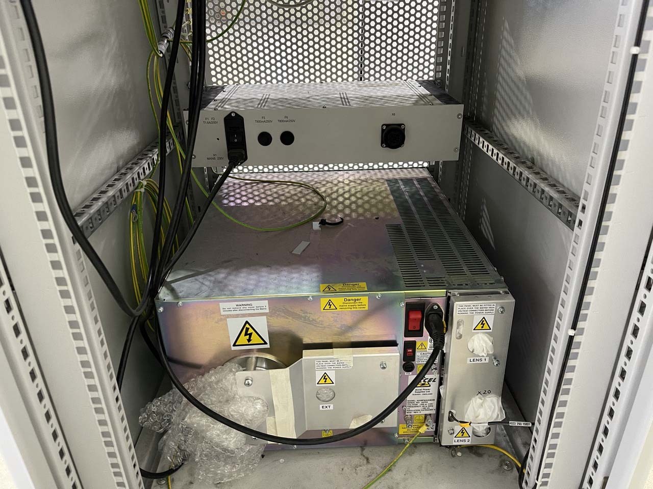 사진 사용됨 PHILIPS / FEI Quanta 200 3D 판매용