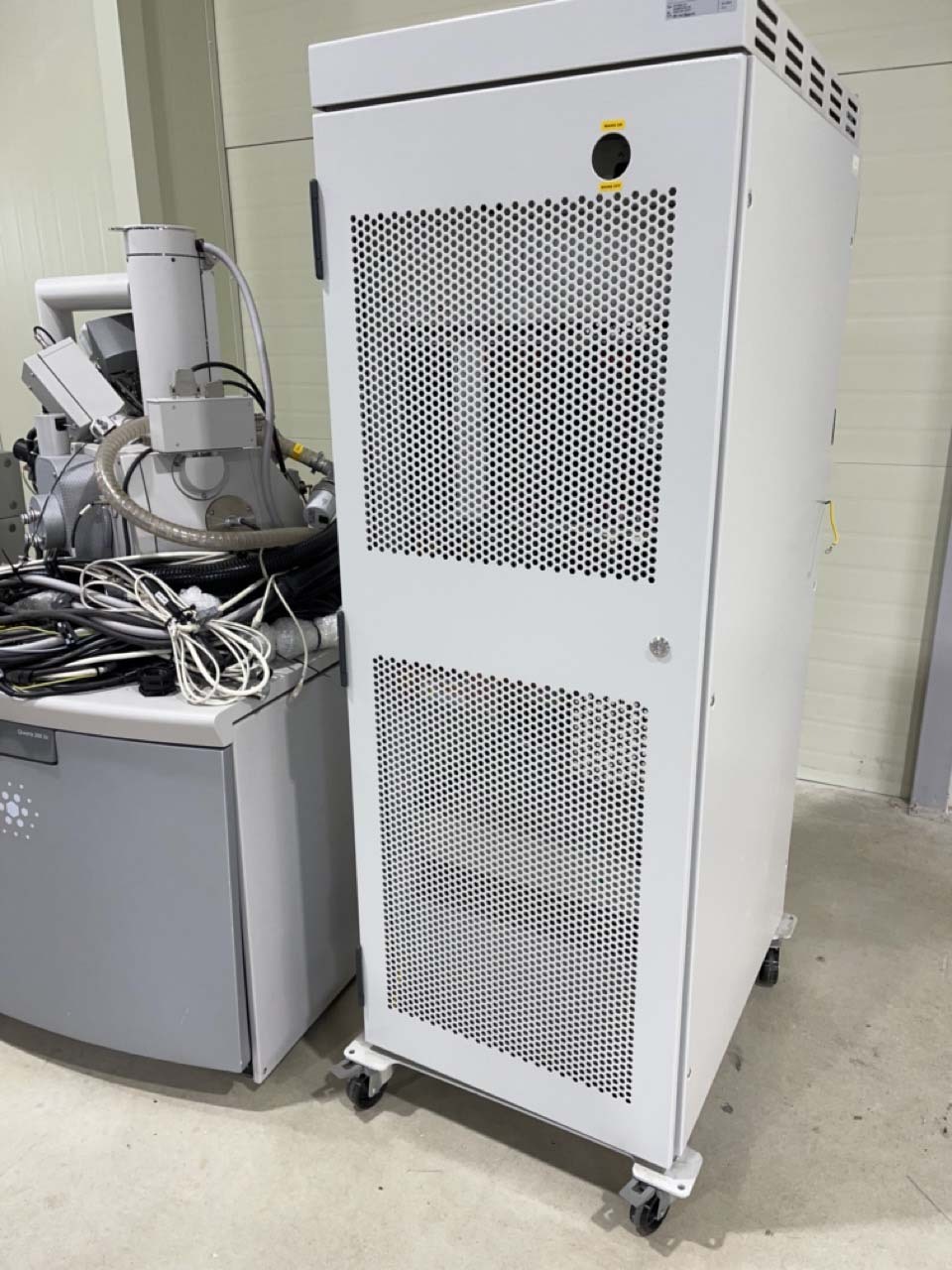 사진 사용됨 PHILIPS / FEI Quanta 200 3D 판매용