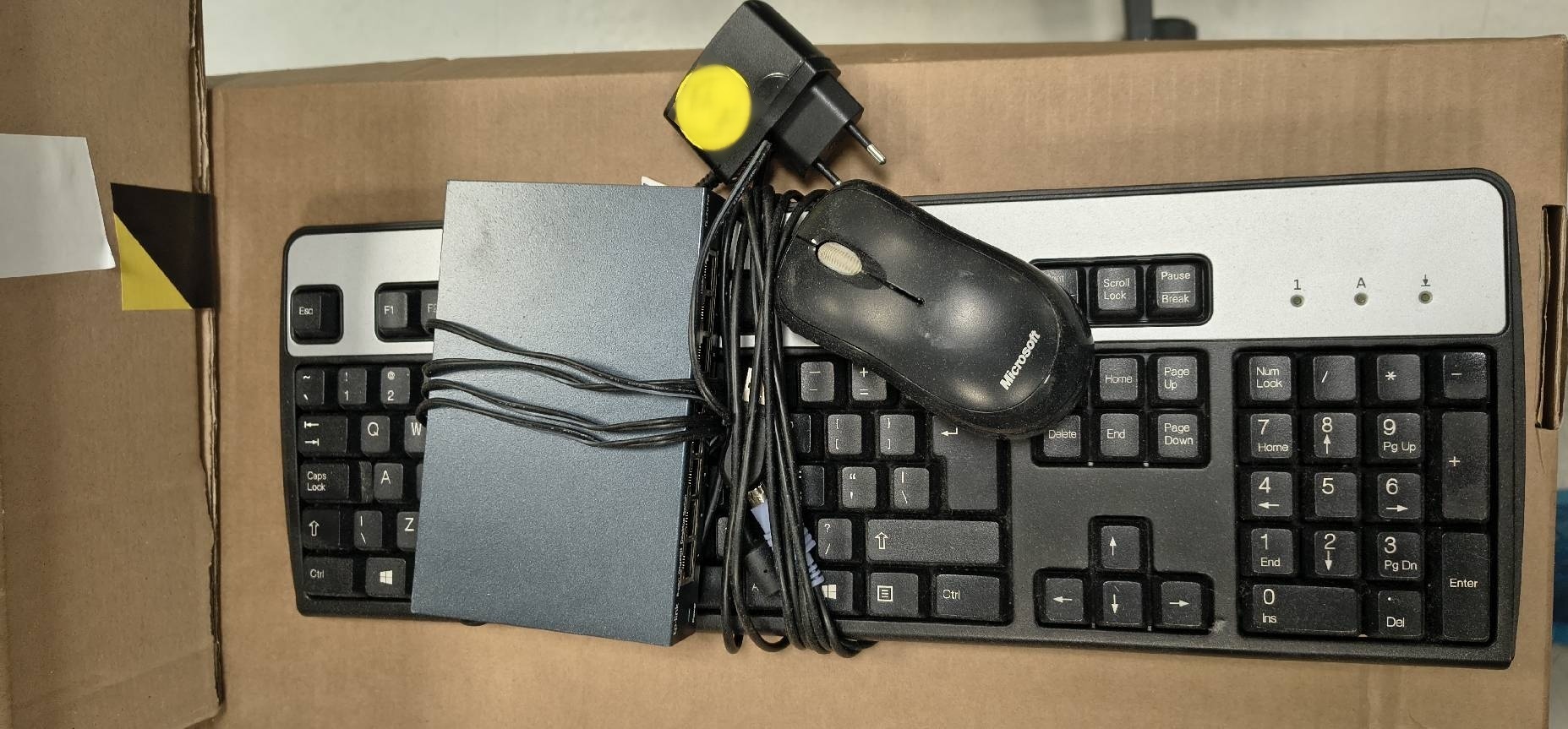 Foto Verwendet PHILIPS / FEI Quanta 200 Zum Verkauf