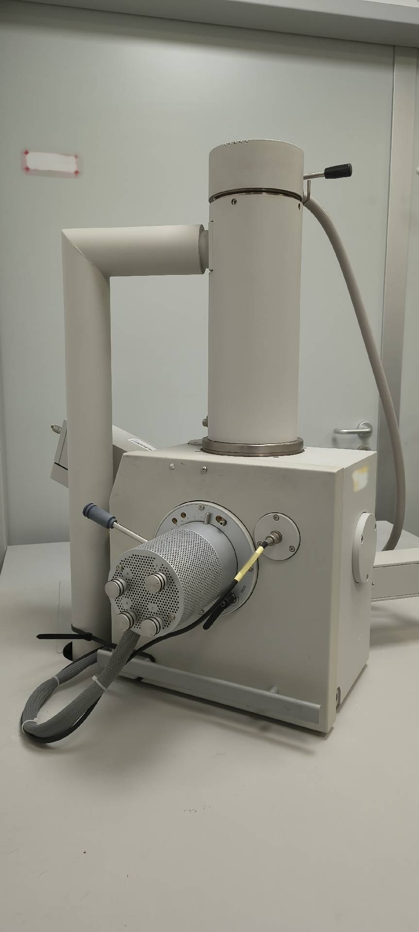 Foto Verwendet PHILIPS / FEI Quanta 200 Zum Verkauf