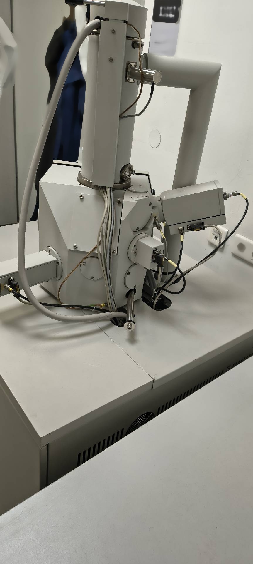 Foto Verwendet PHILIPS / FEI Quanta 200 Zum Verkauf