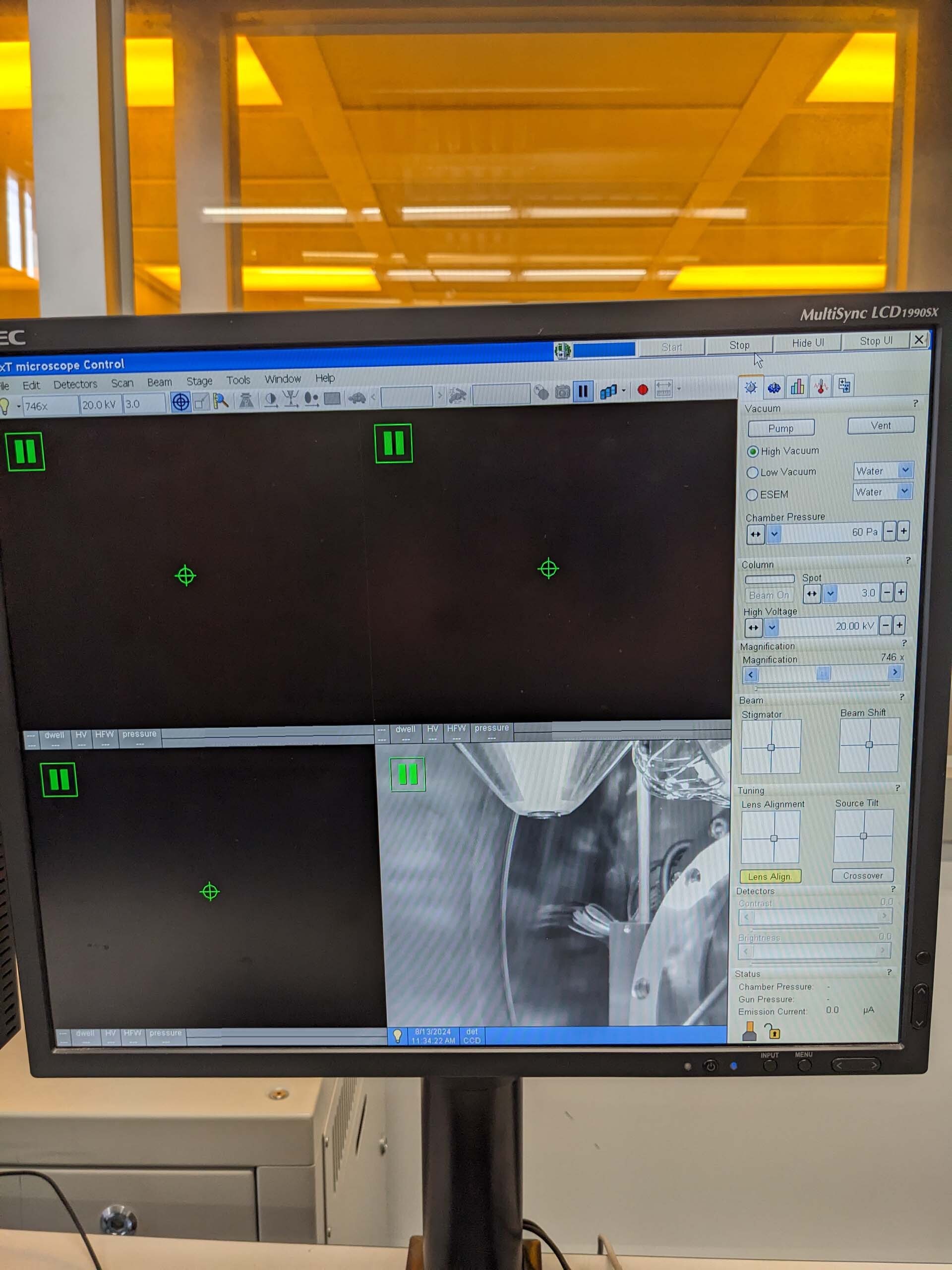 Foto Verwendet PHILIPS / FEI Quanta 450 FEG Zum Verkauf