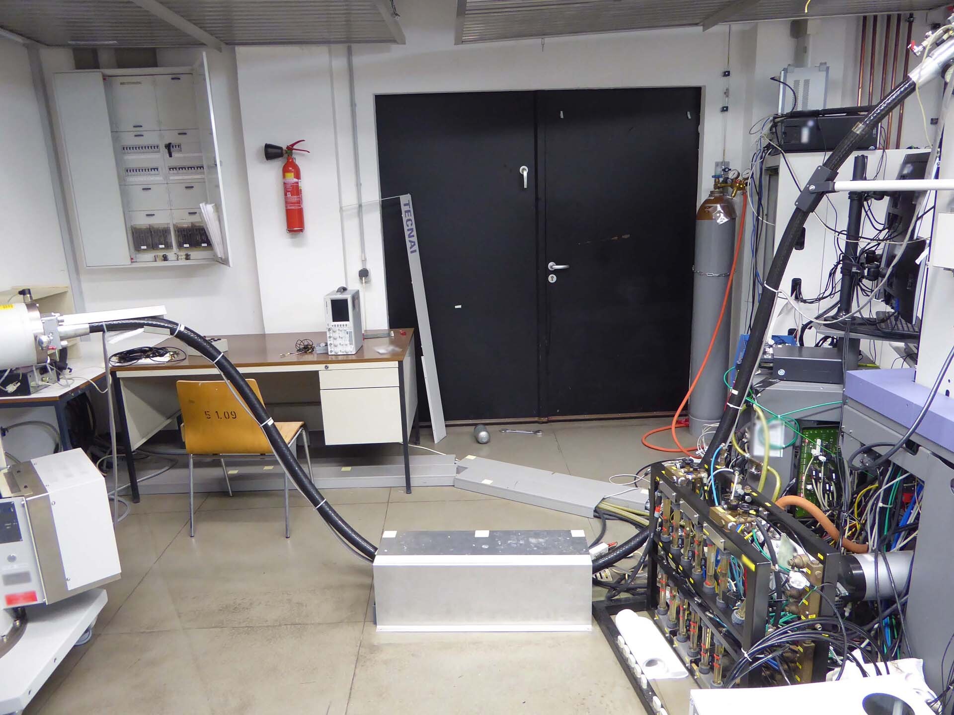 Photo Used PHILIPS / FEI Tecnai G2 F30 For Sale