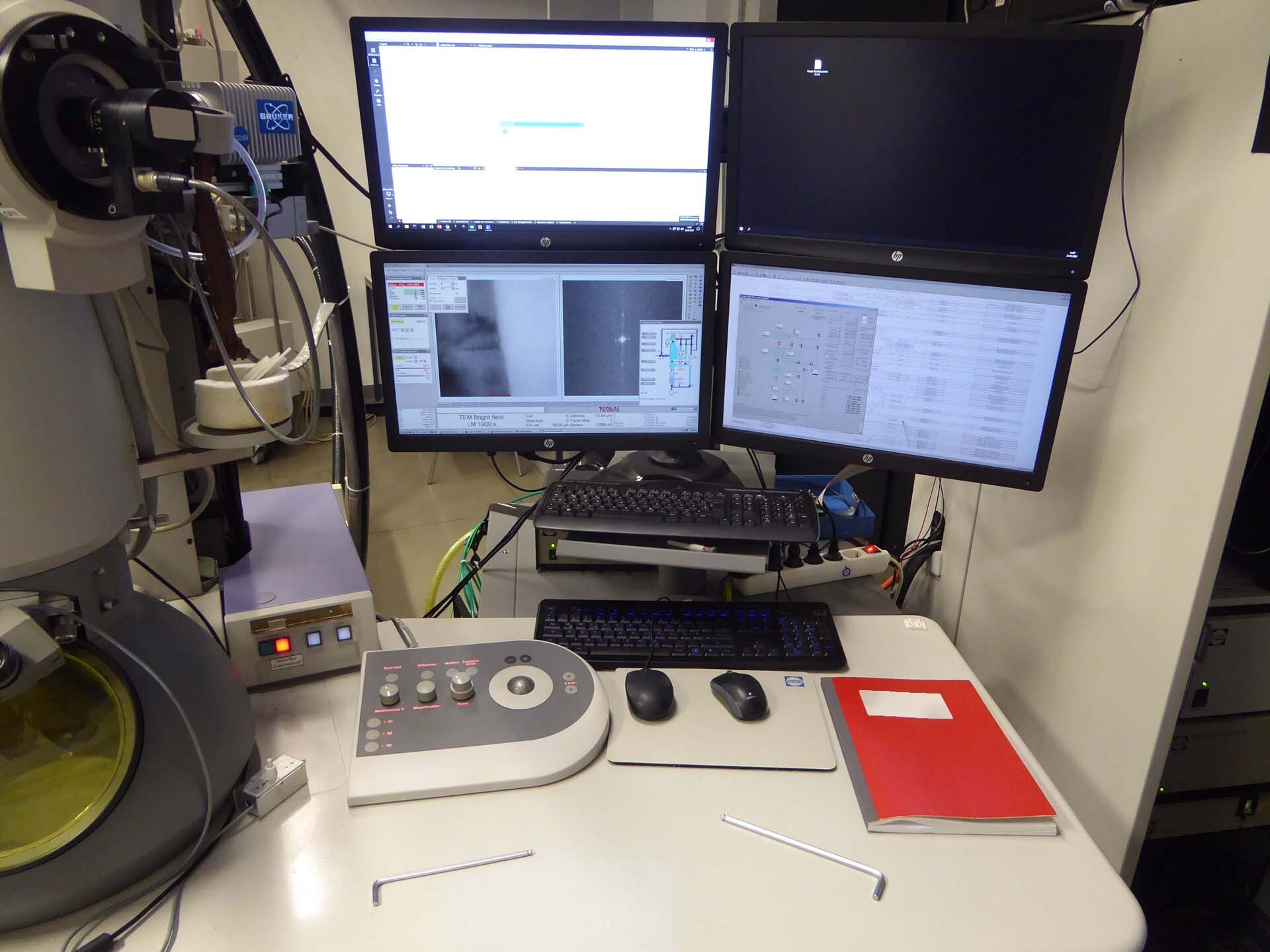Photo Used PHILIPS / FEI Tecnai G2 F30 For Sale