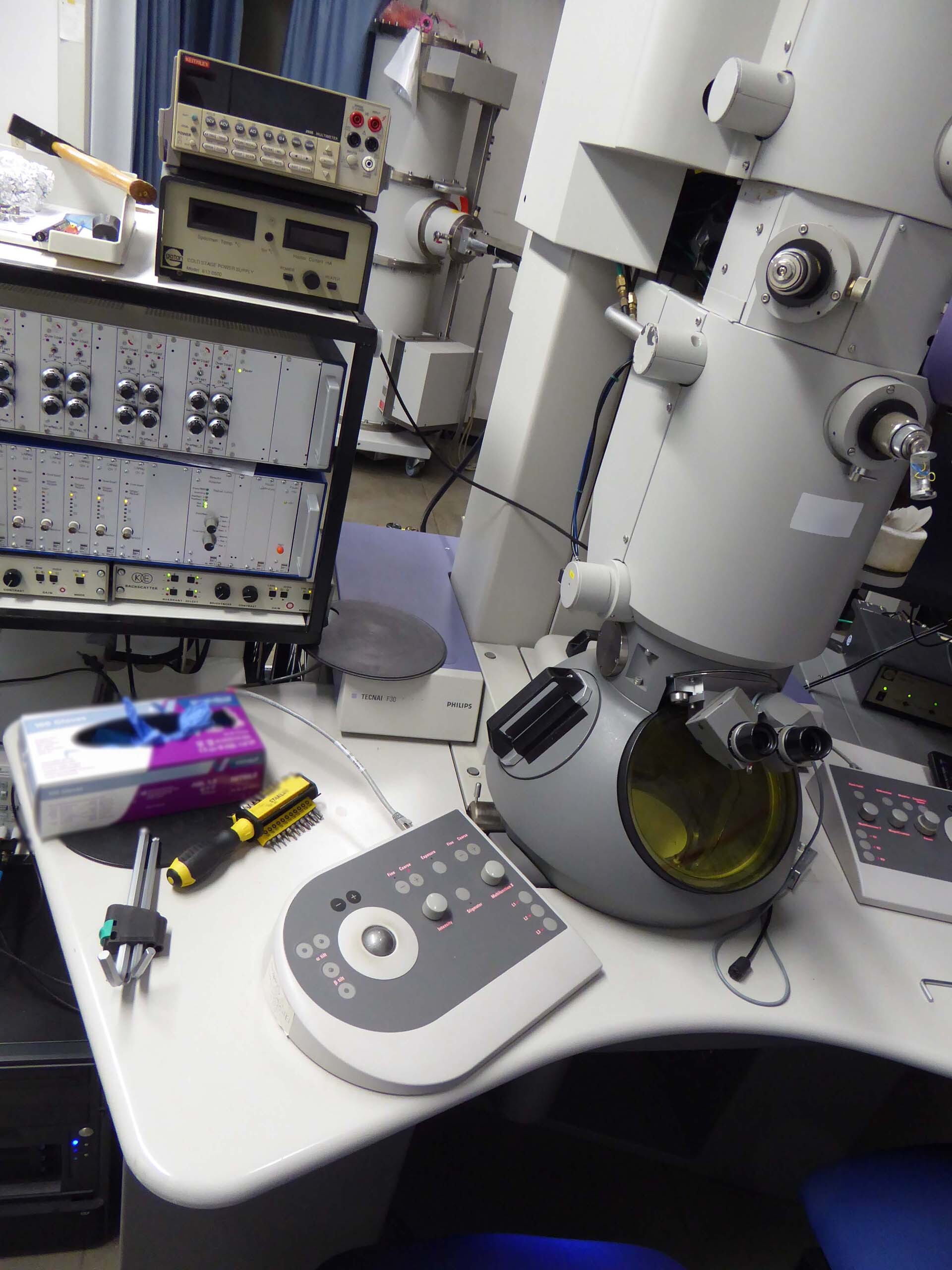 Photo Used PHILIPS / FEI Tecnai G2 F30 For Sale