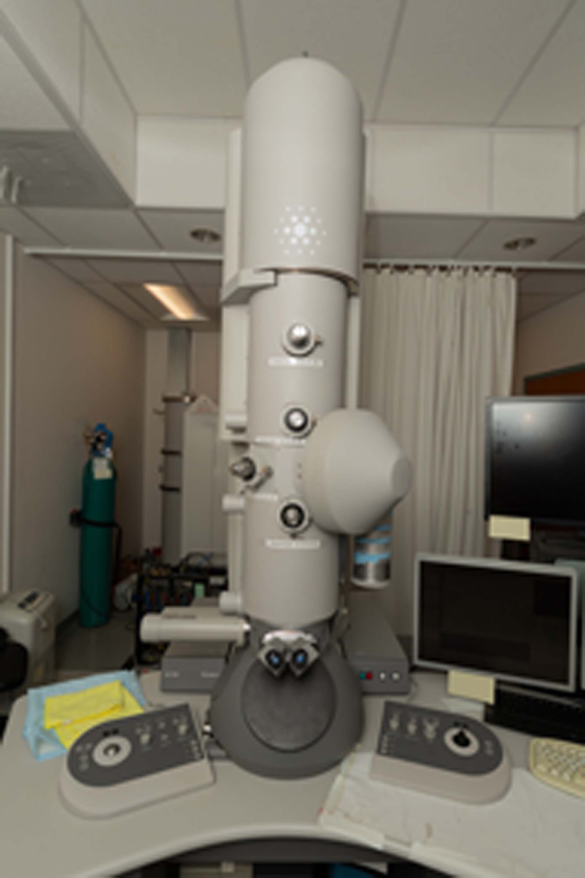 Photo Used PHILIPS / FEI Tecnai G2 F30 For Sale