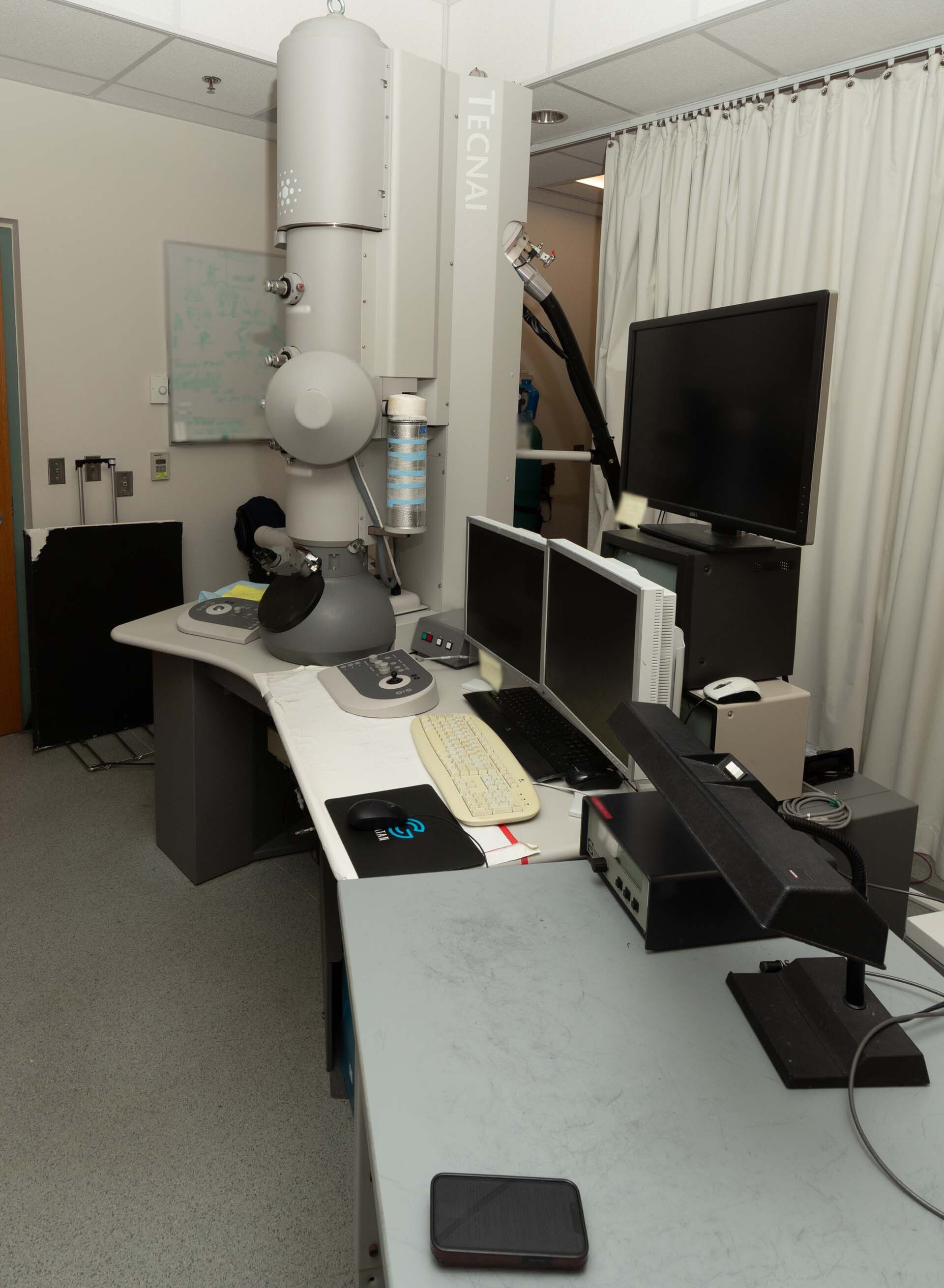 Photo Used PHILIPS / FEI Tecnai G2 F30 For Sale