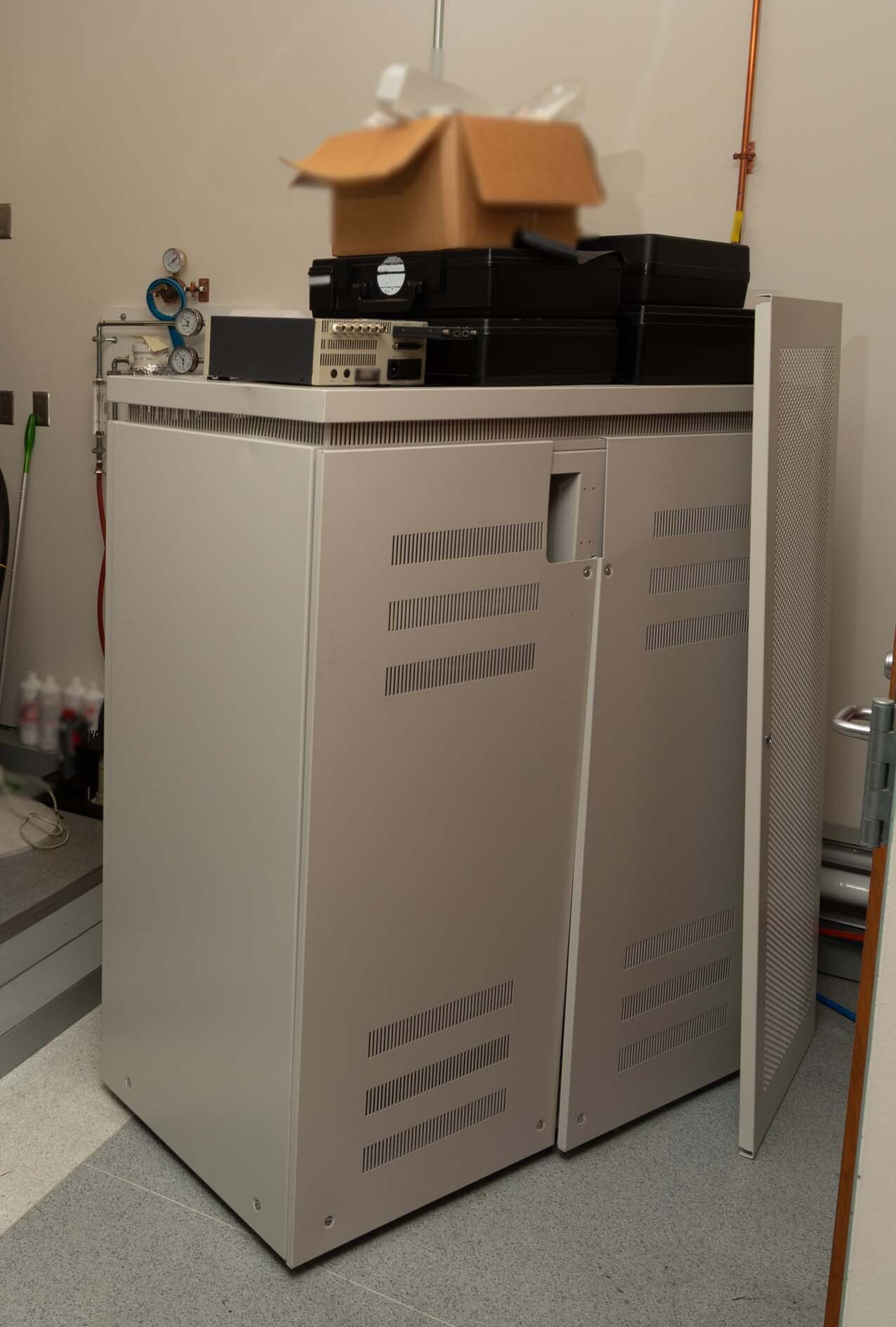 Photo Used PHILIPS / FEI Tecnai G2 F30 For Sale