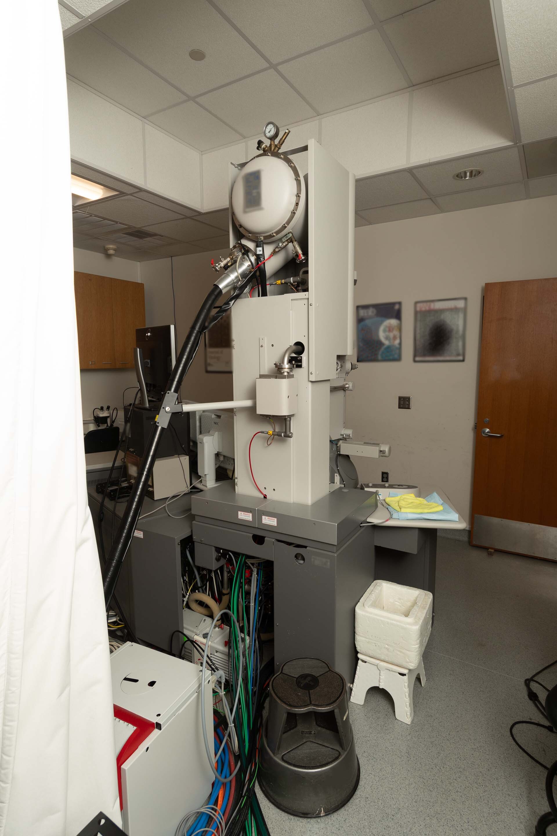Photo Used PHILIPS / FEI Tecnai G2 F30 For Sale