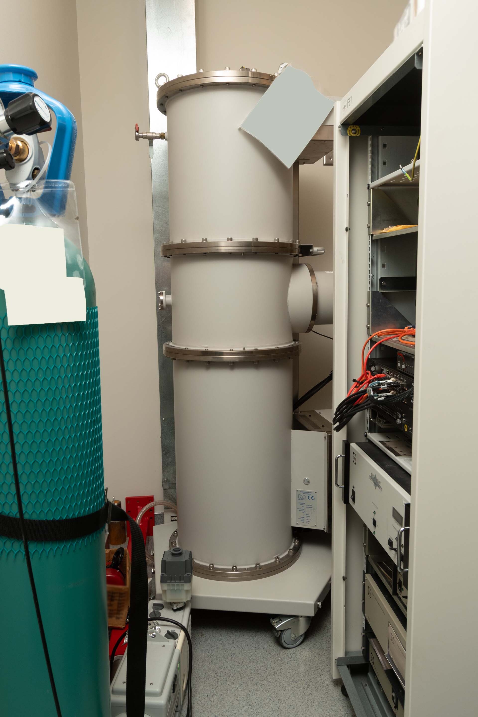 Photo Used PHILIPS / FEI Tecnai G2 F30 For Sale