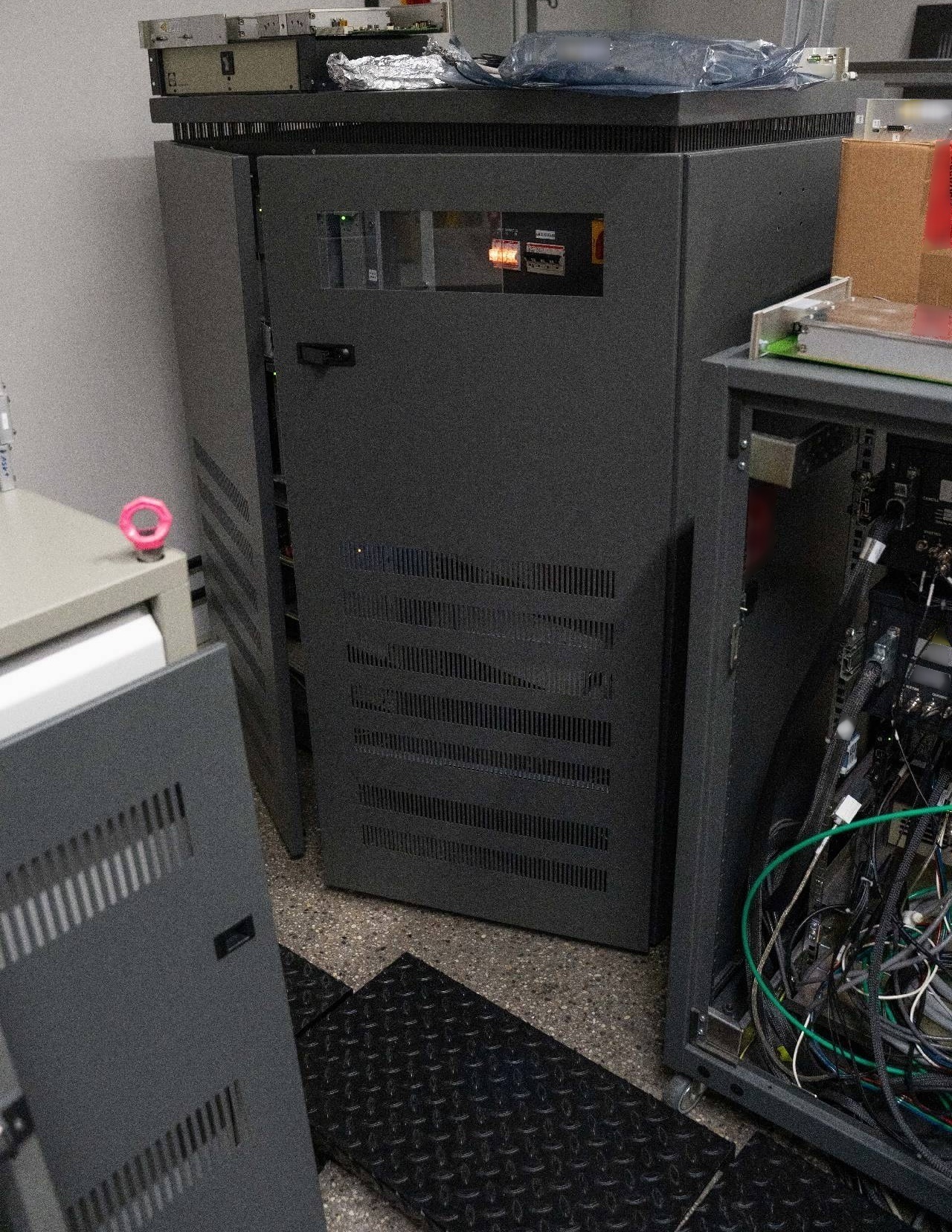 圖為 已使用的 PHILIPS / FEI Titan G2 Cubed 80-300 待售
