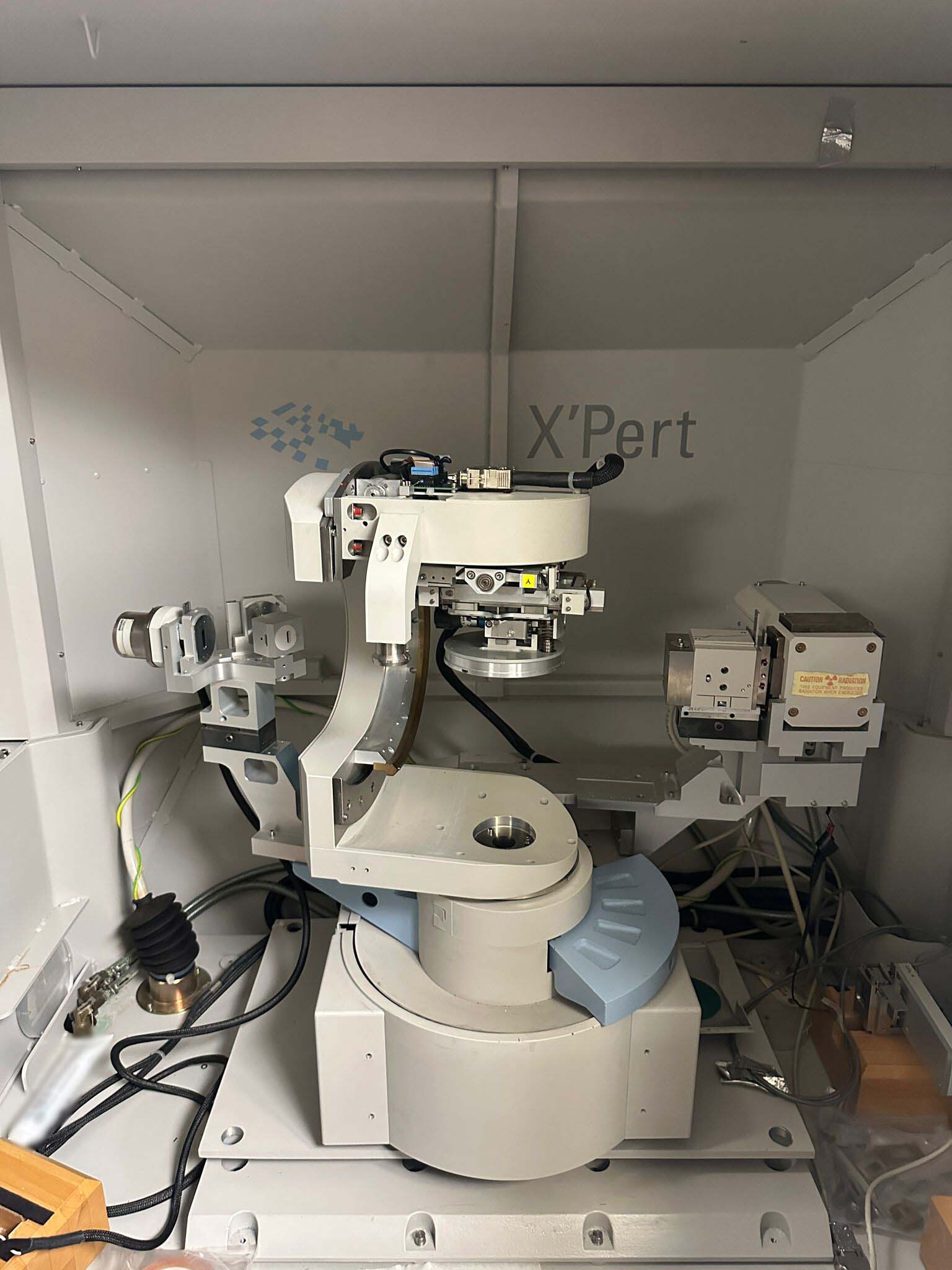 Photo Used PHILIPS / PANALYTICAL Xpert For Sale