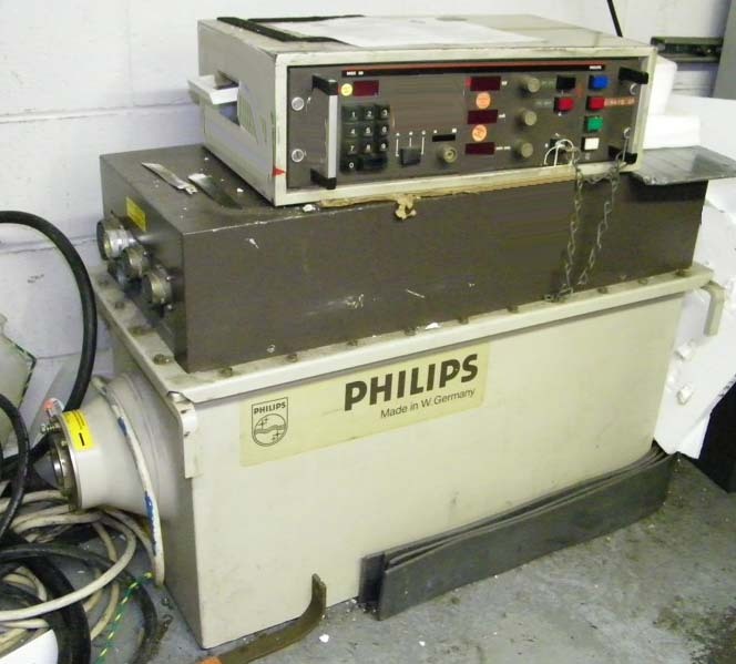 Photo Used PHILIPS 320 KV For Sale