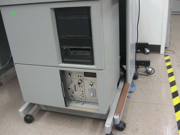 Photo Used PHILIPS ElectroScan E-30 For Sale