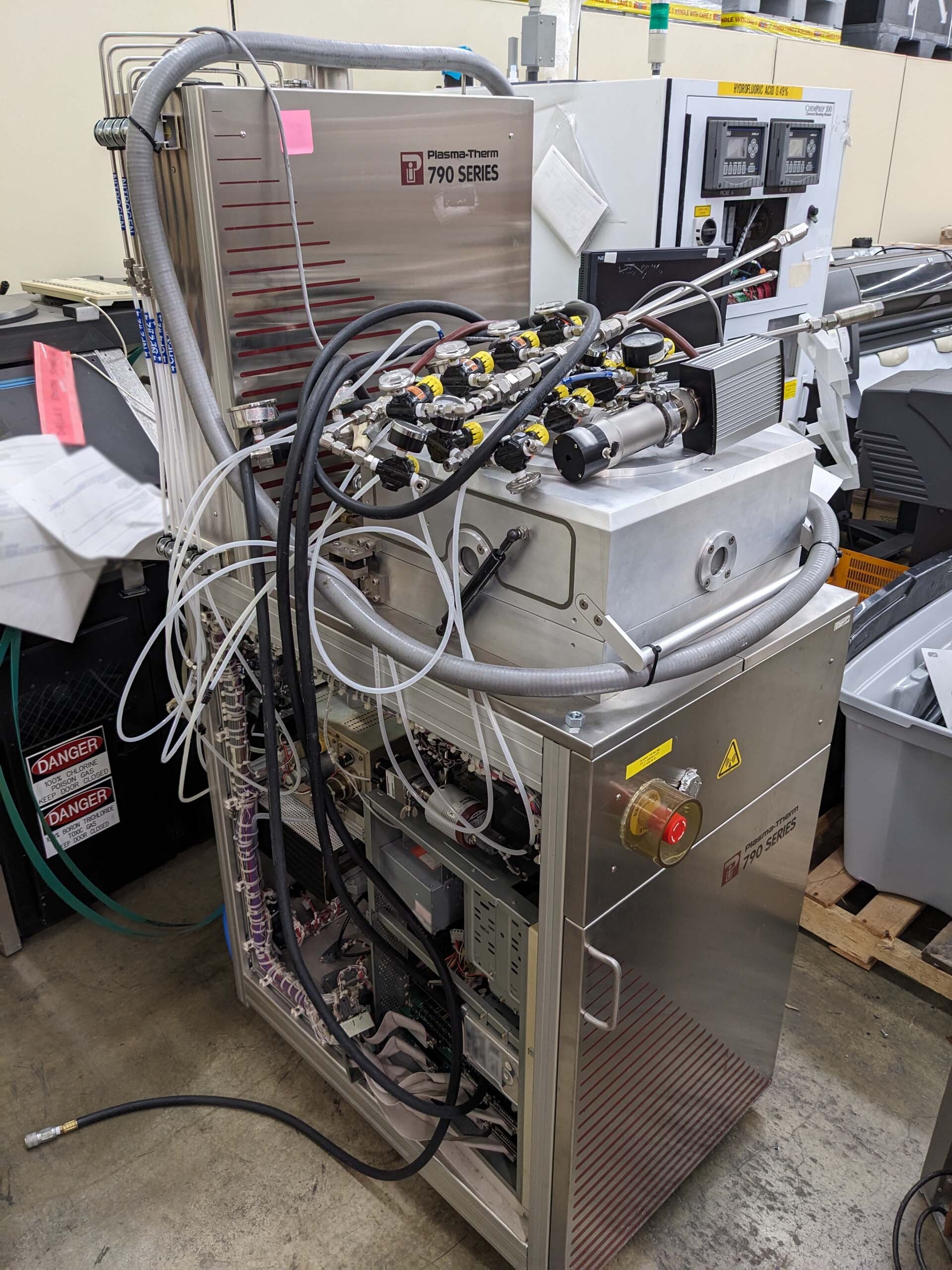 사진 사용됨 PLASMATHERM / UNAXIS 790 Series 판매용