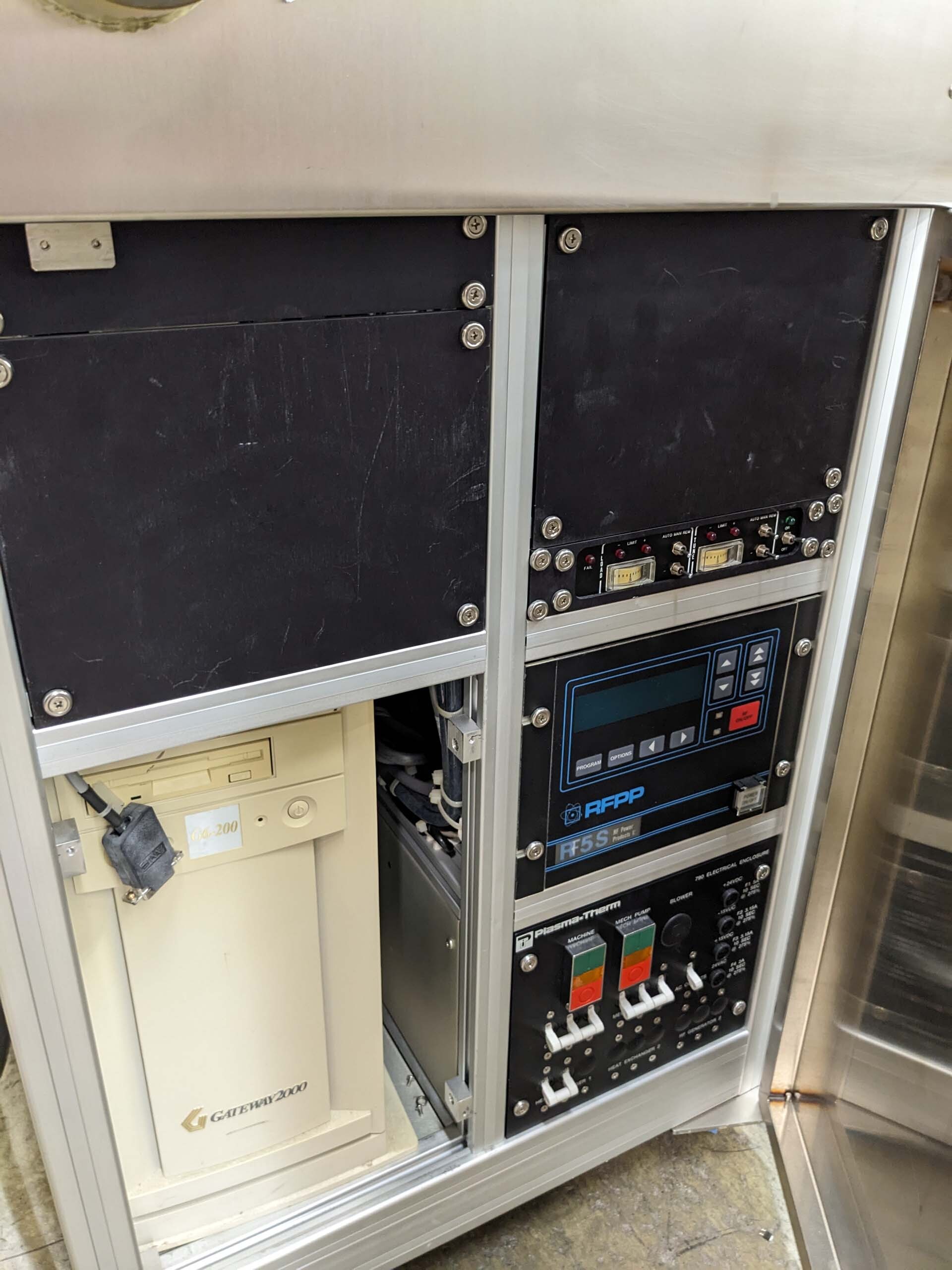 사진 사용됨 PLASMATHERM / UNAXIS 790 Series 판매용