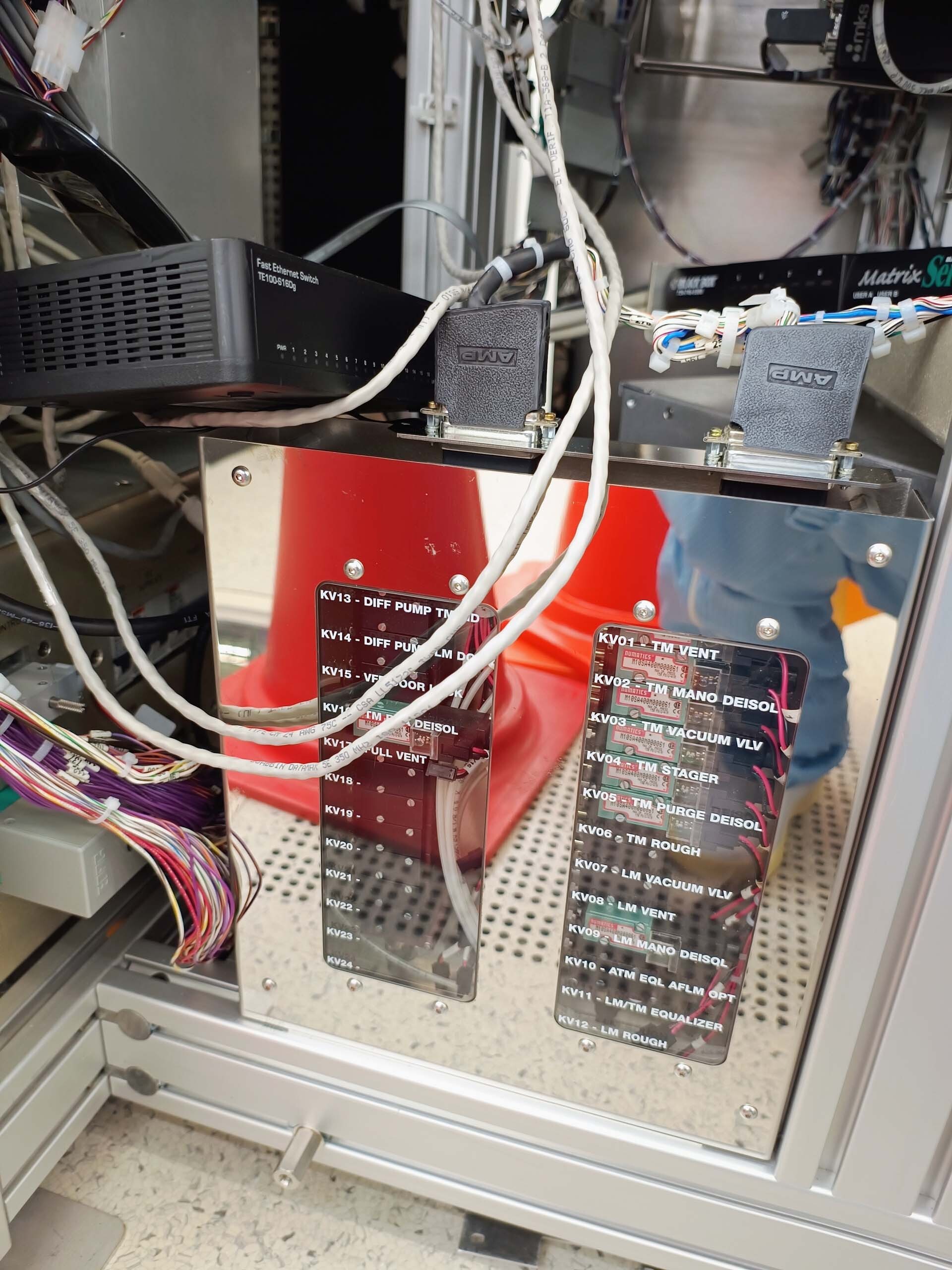 图为 已使用的 PLASMATHERM / UNAXIS LAPECVD 待售