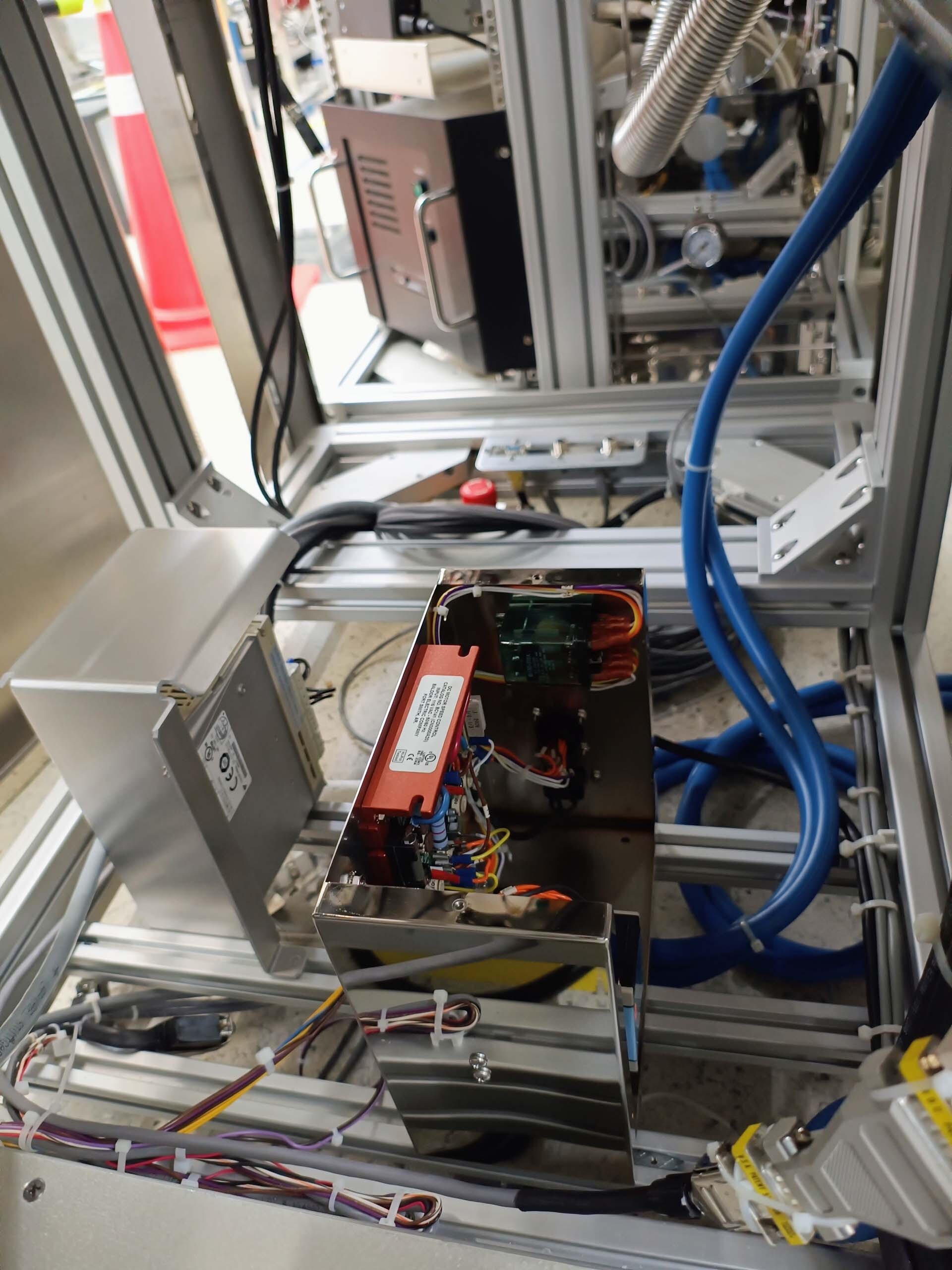 图为 已使用的 PLASMATHERM / UNAXIS LAPECVD 待售