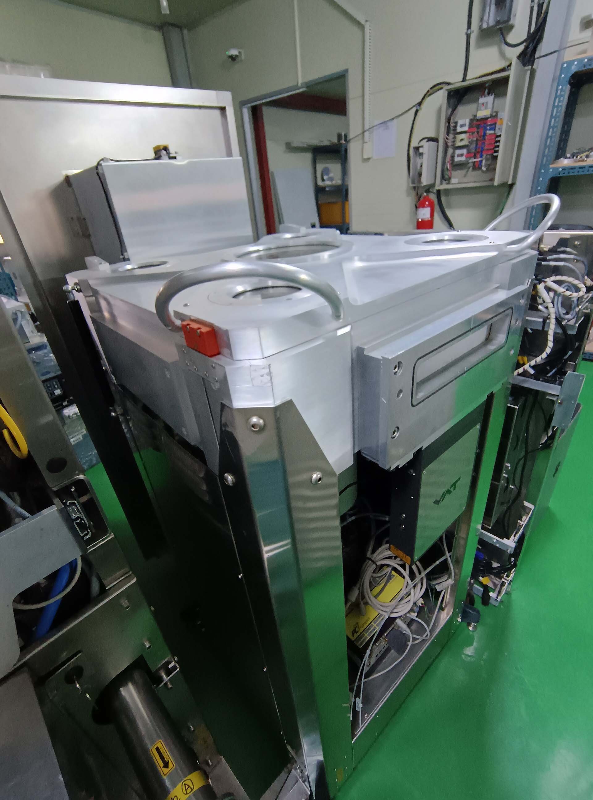 Photo Used PLASMATHERM / UNAXIS Versaline For Sale