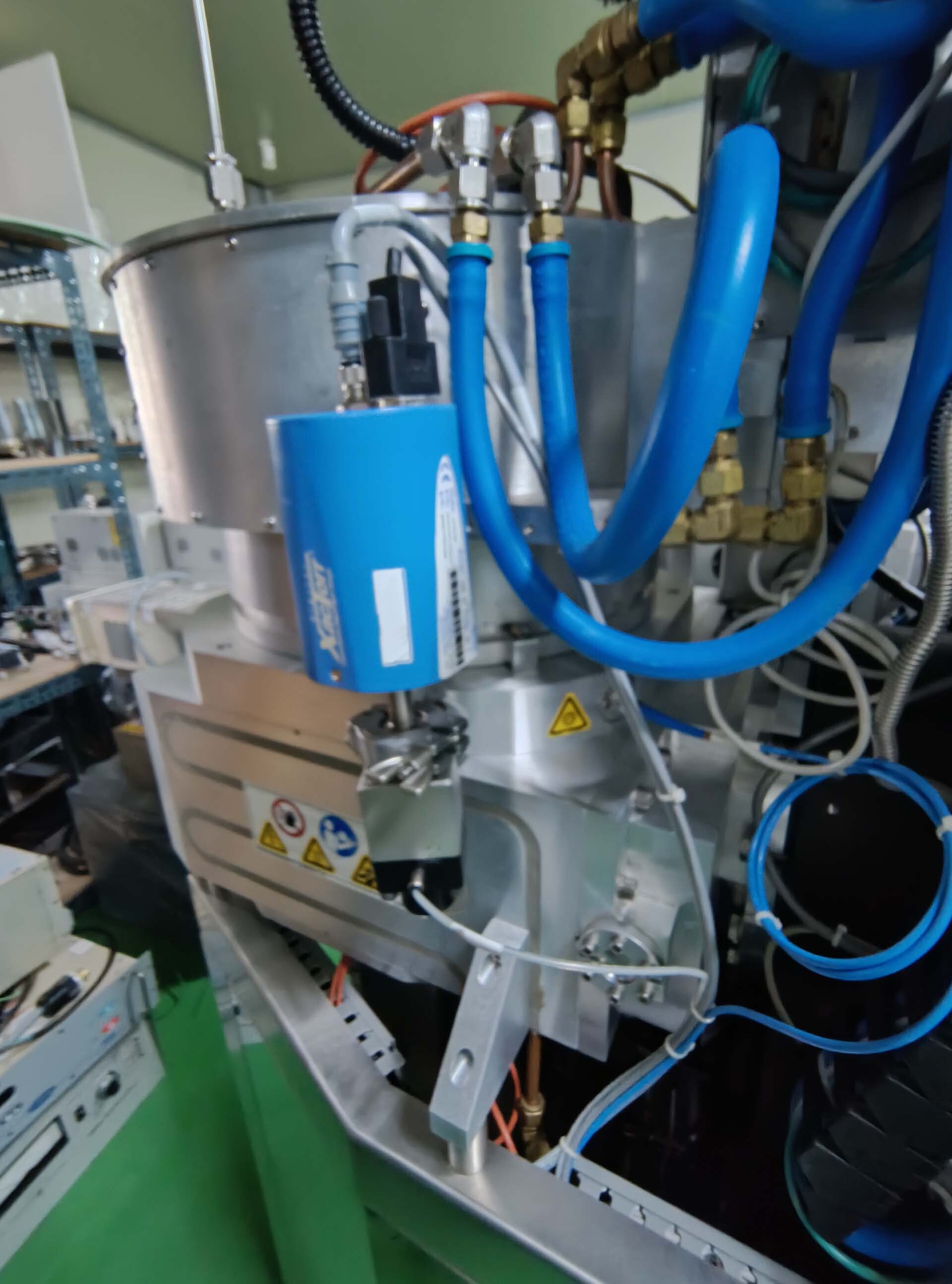 Photo Used PLASMATHERM / UNAXIS Versaline For Sale
