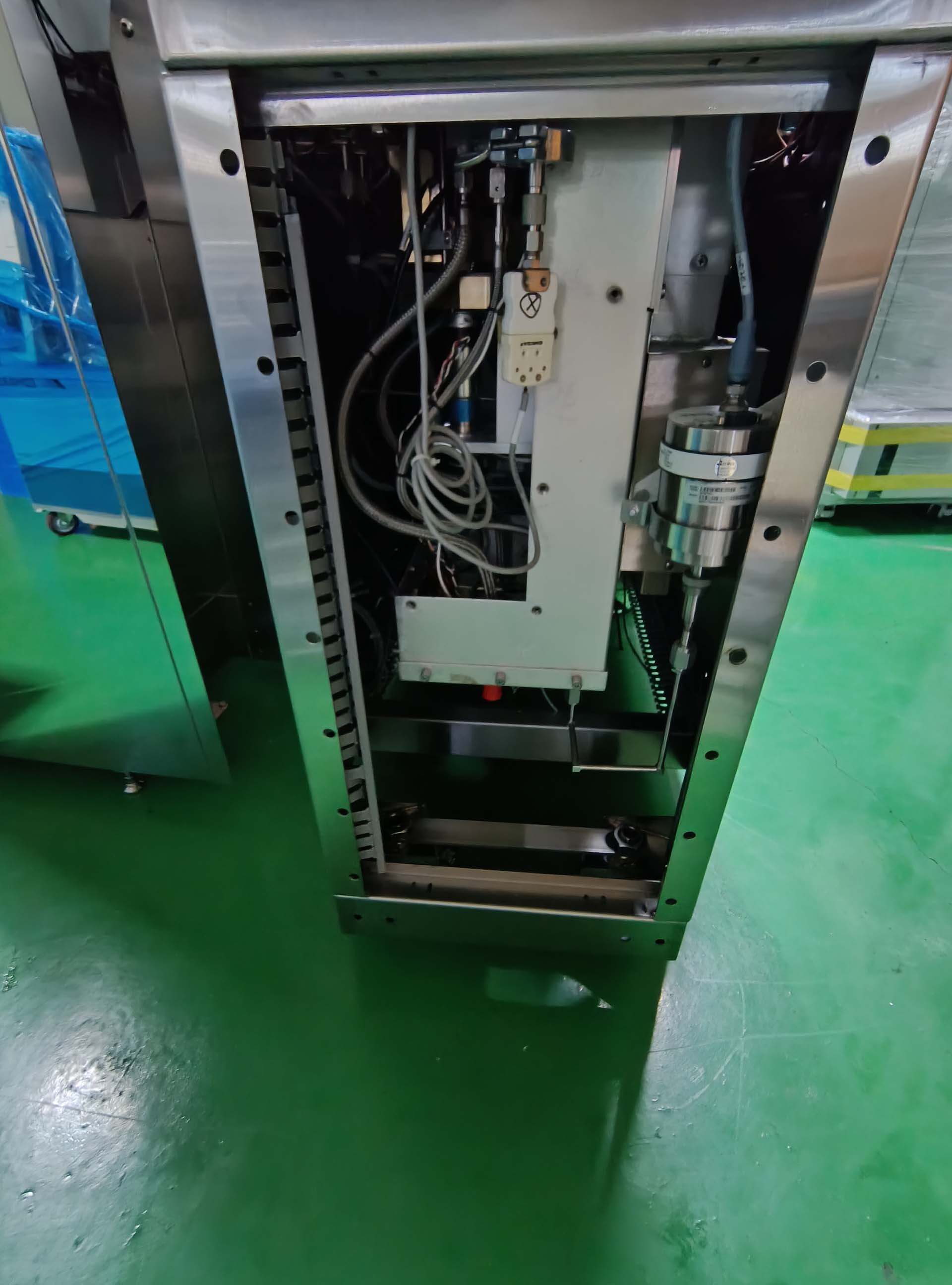 Photo Used PLASMATHERM / UNAXIS Versaline For Sale