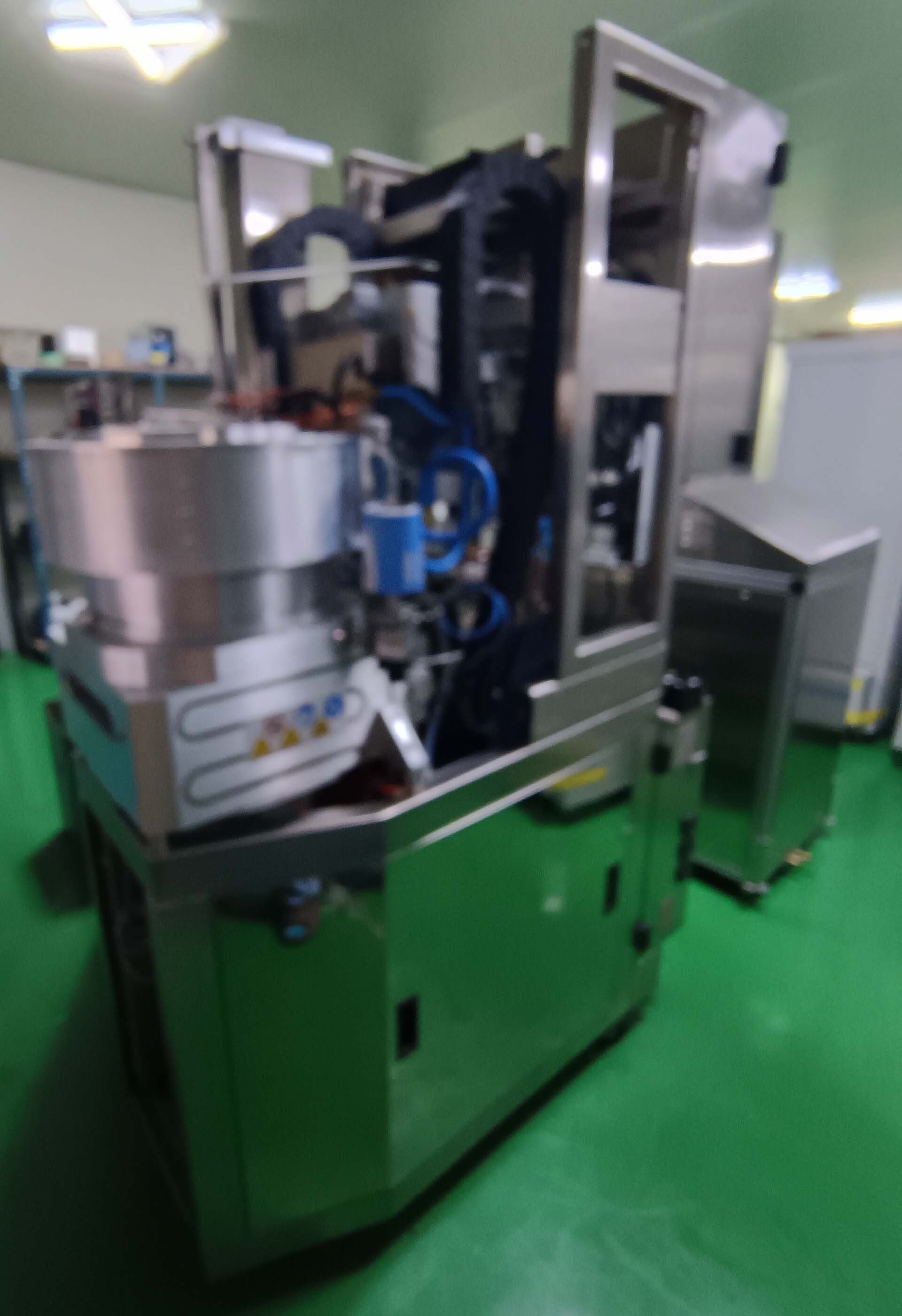 Photo Used PLASMATHERM / UNAXIS Versaline For Sale