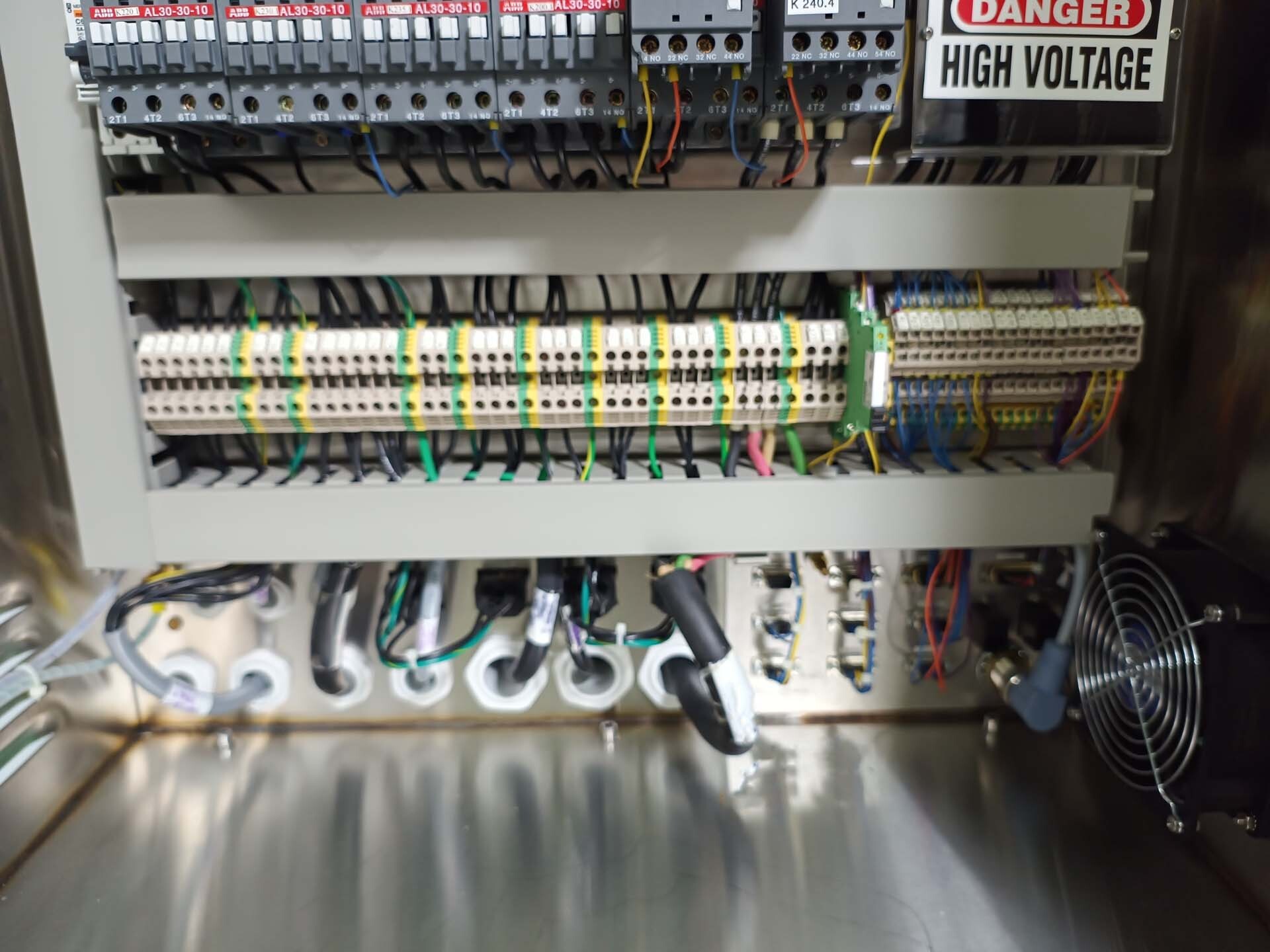 Photo Used PLASMATHERM / UNAXIS Versaline For Sale
